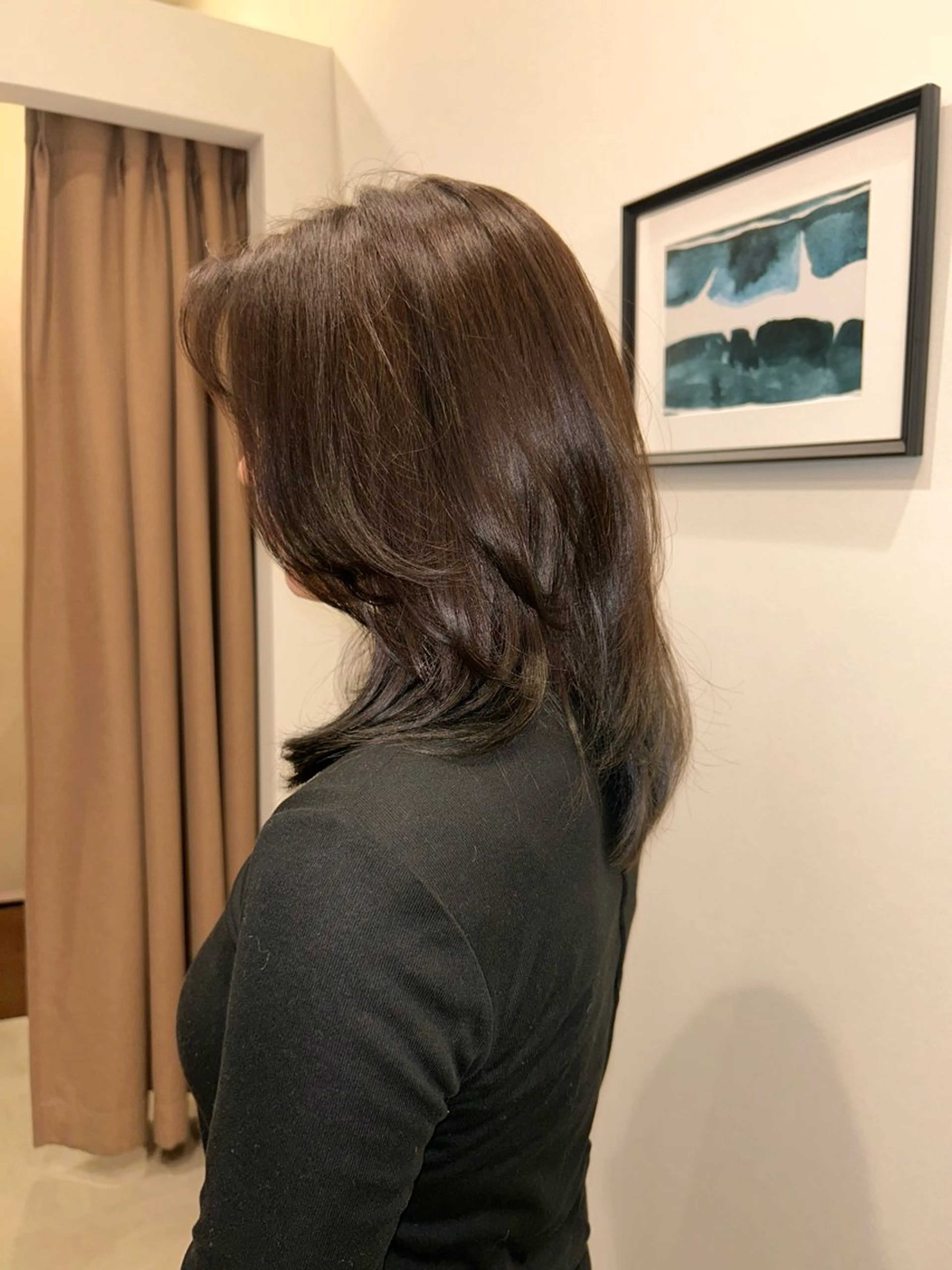 ミディアム ミディアムレイヤー レイヤーカット 無料カットカラー／ モデル募集💈市川春のヘアスタイル