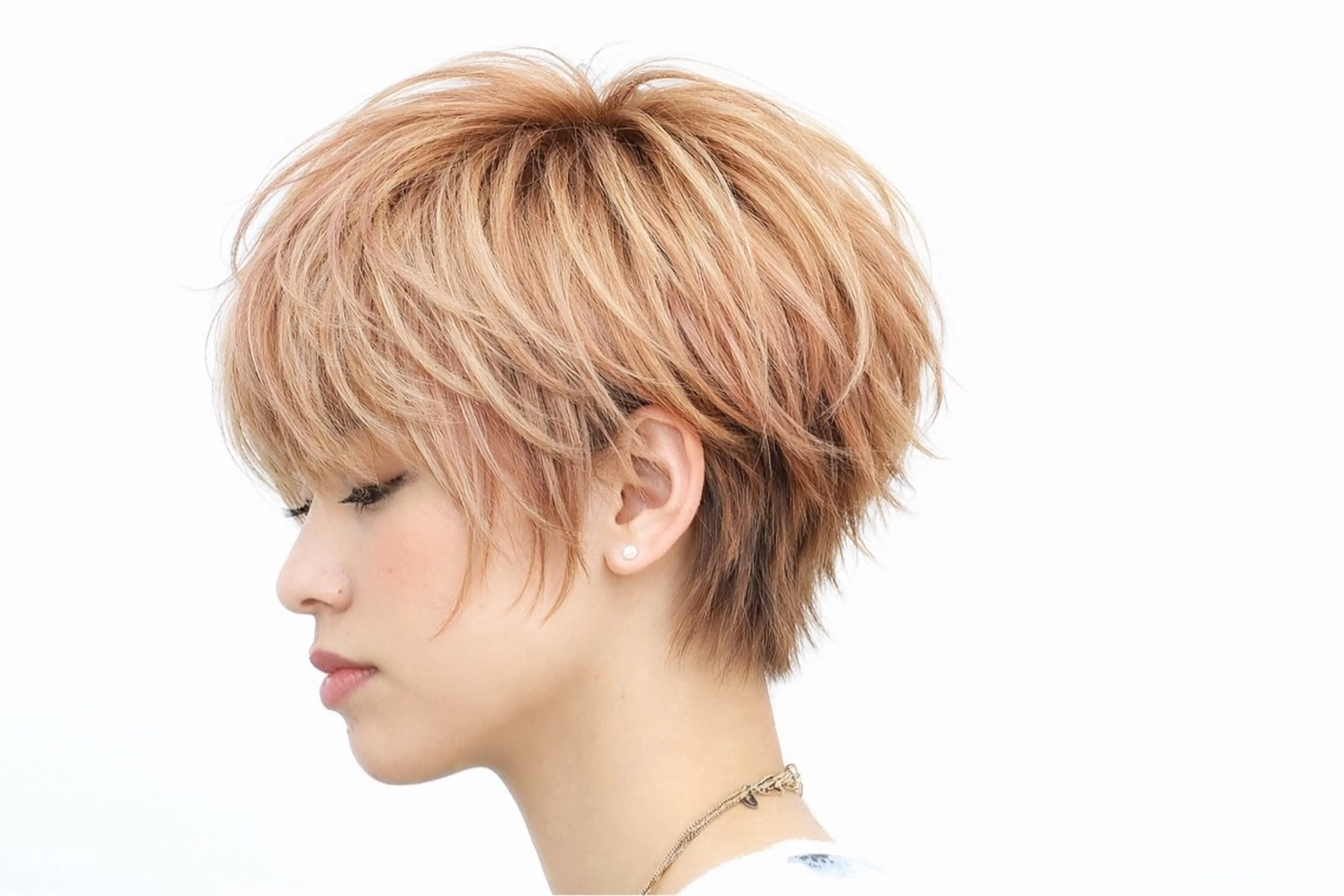 ショート カラー カット ヘアカラー トリートメント 金子 直樹のヘアスタイル