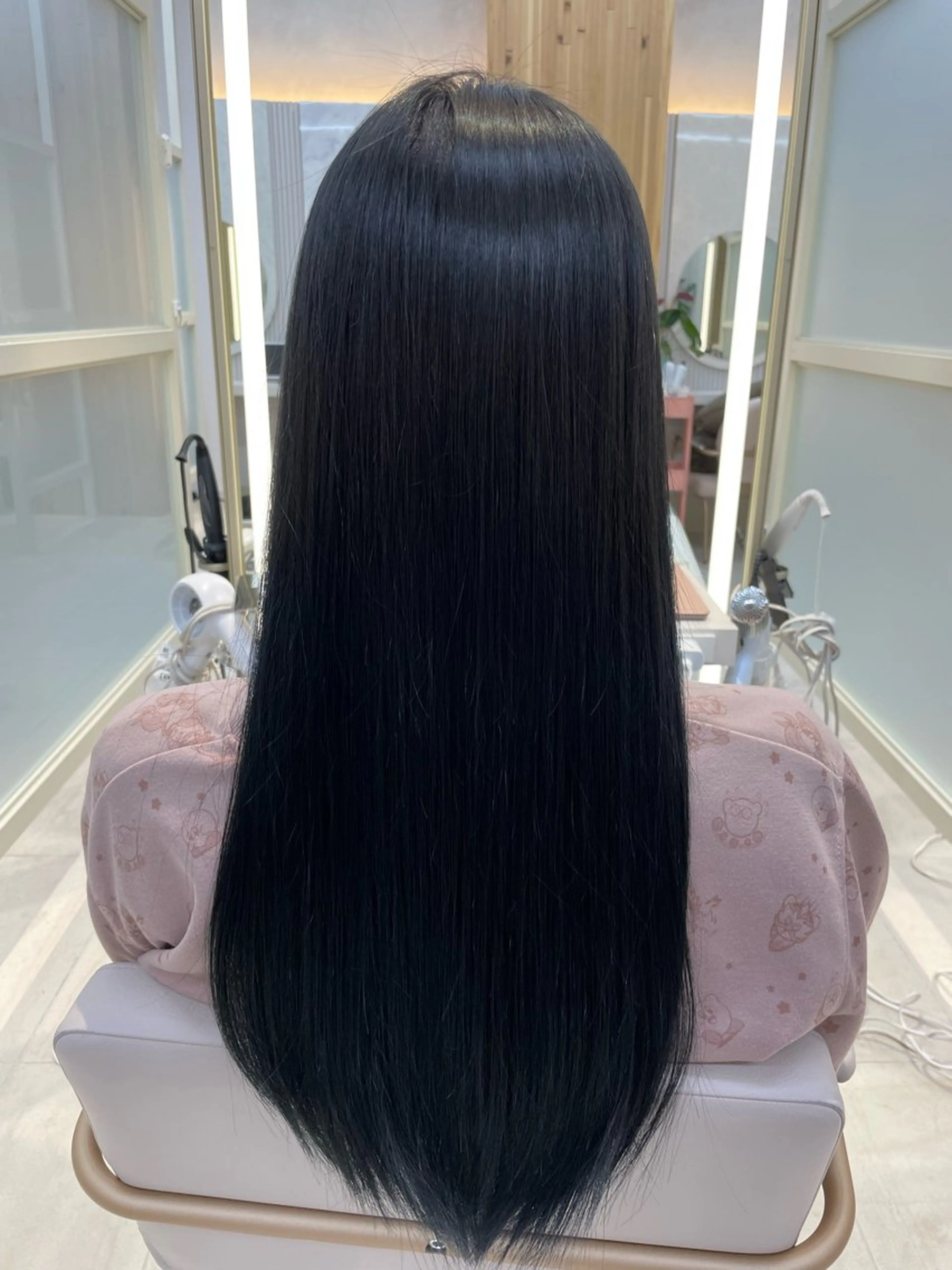 セミロング レイヤー/顔周り /透明感/TAKUのヘアスタイル