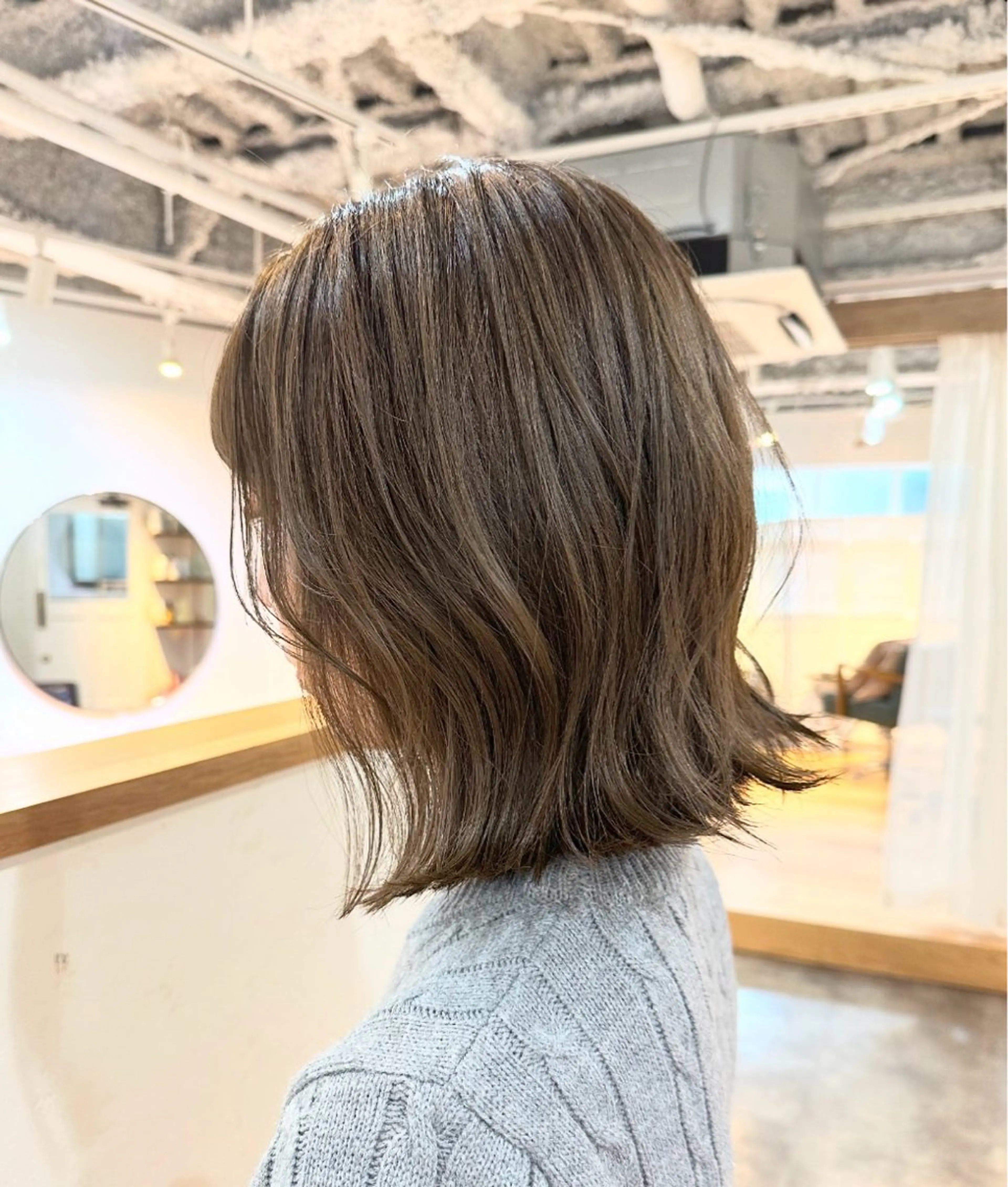 ミディアム カラー カット ヘアカラー トリートメント TRENCH　相澤 果歩のヘアスタイル