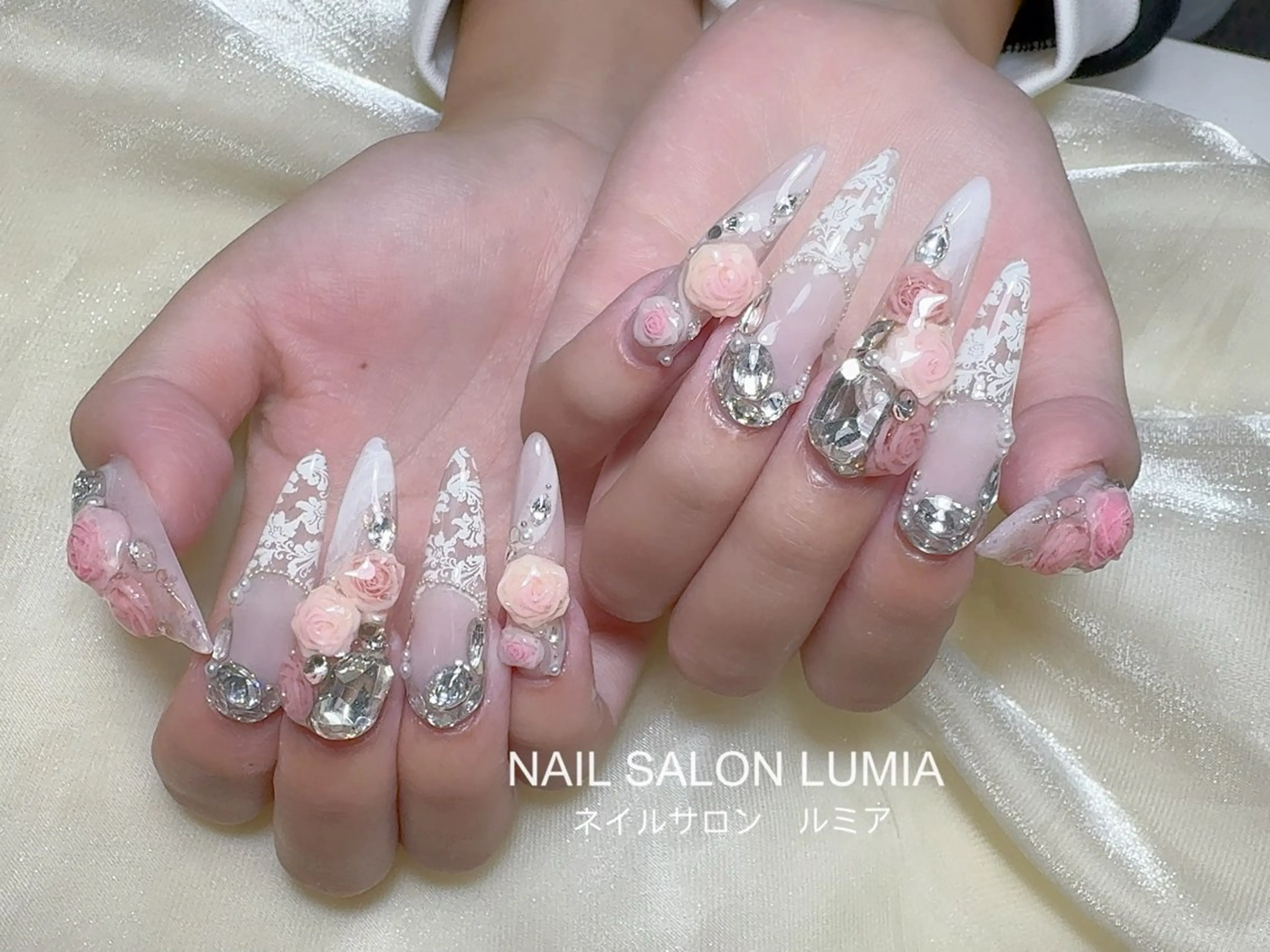 ネイル ハンドネイル ネイルサロン ルミア Lumia 店長のネイルデザイン