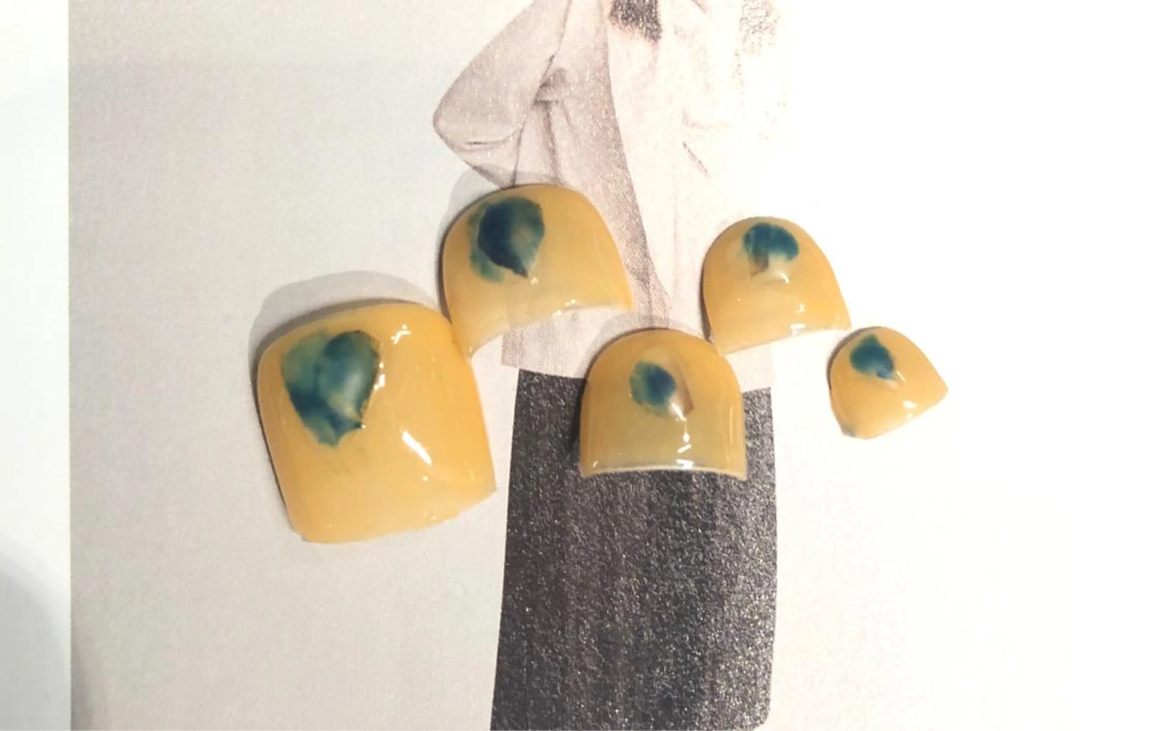 ネイル フットネイル ニュアンスネイル TRAM-nail moriizumiのネイルデザイン
