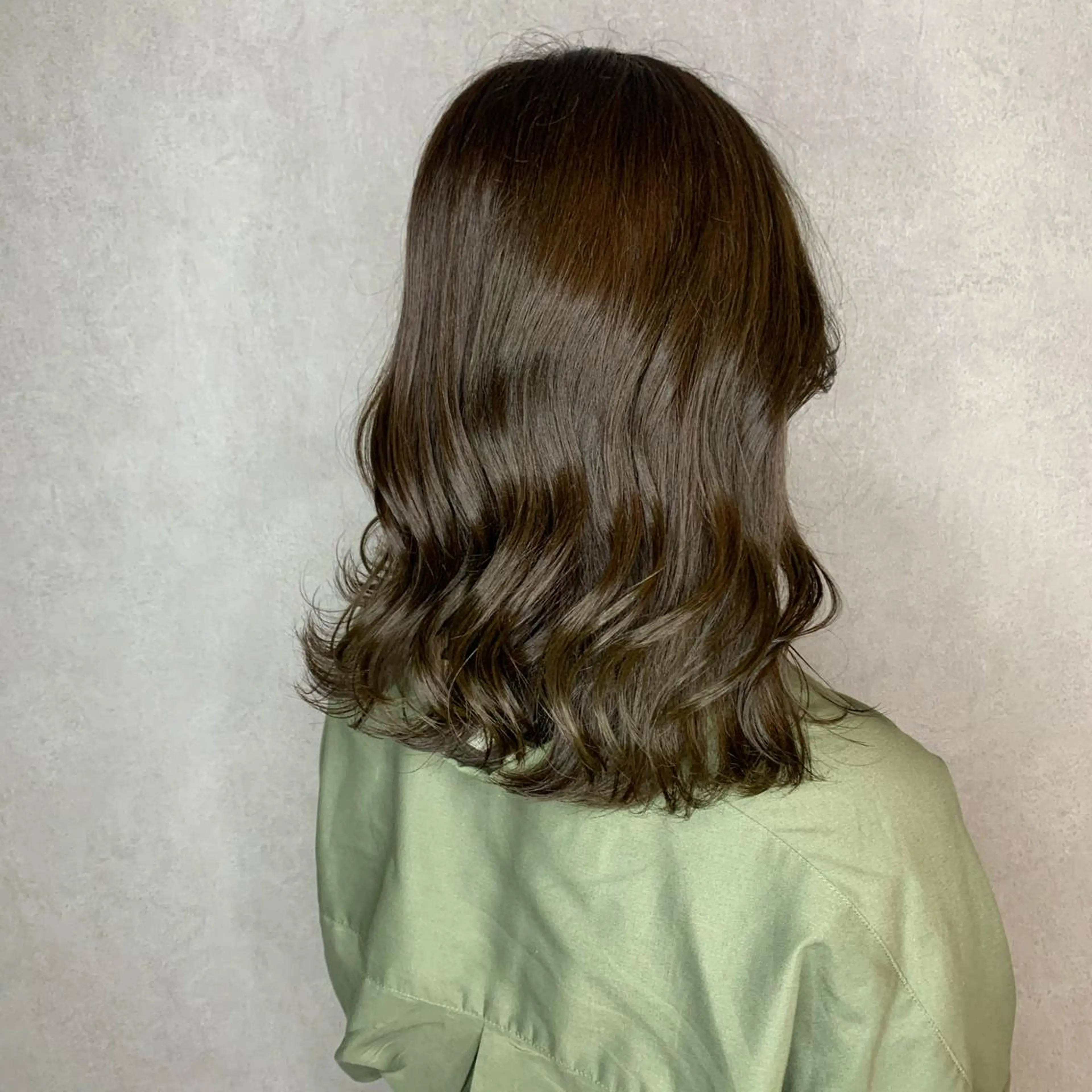 セミロング ROMEO 京橋のヘアスタイル