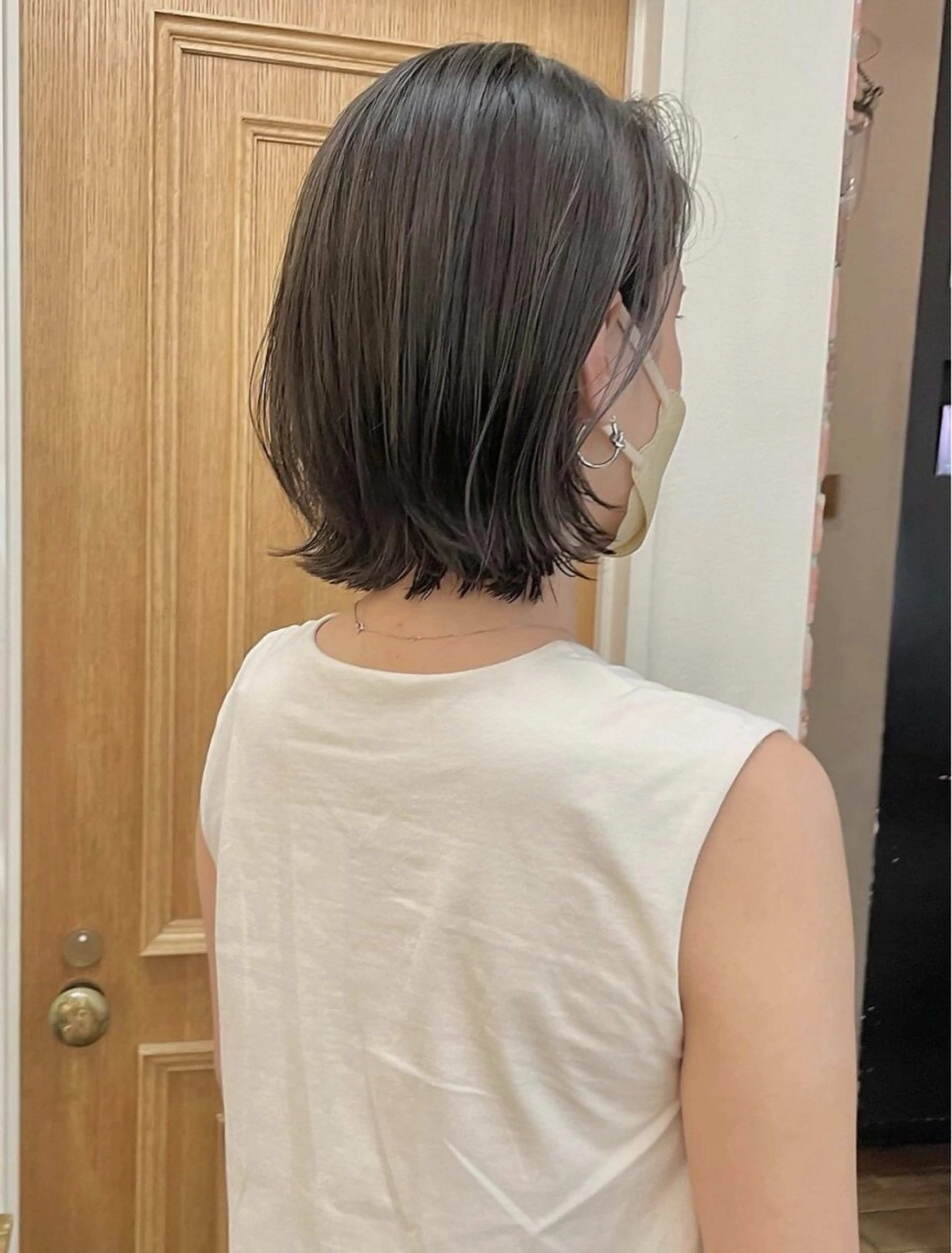 ショート カラー 透明感カラー オリーブカラー ヘアカラー 立川艶髪カラーと映画 美容師YUJIのヘアスタイル