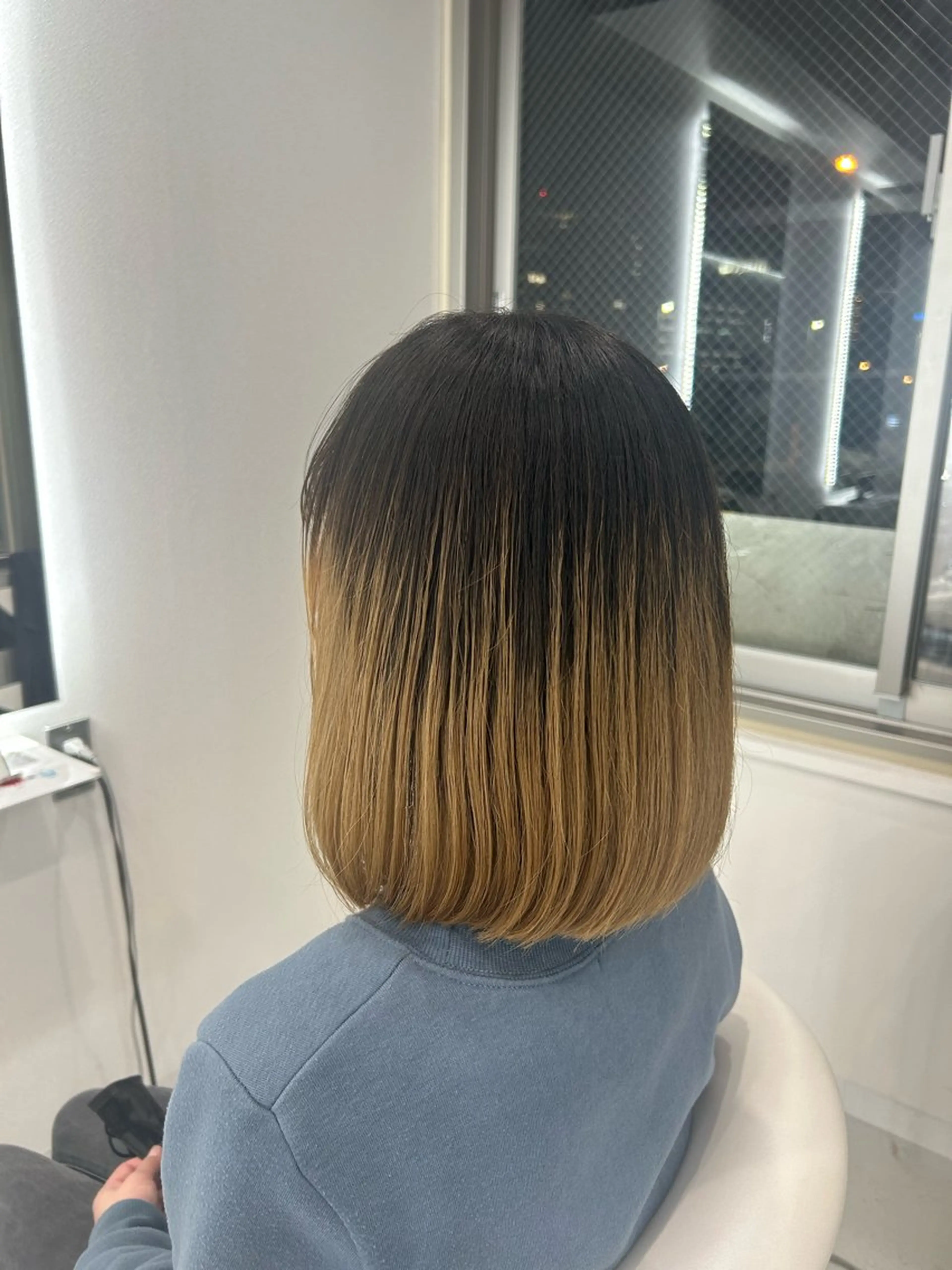 ミディアム ボブ カット あやめ🪽 オリーブ/ハイトーンのヘアスタイル