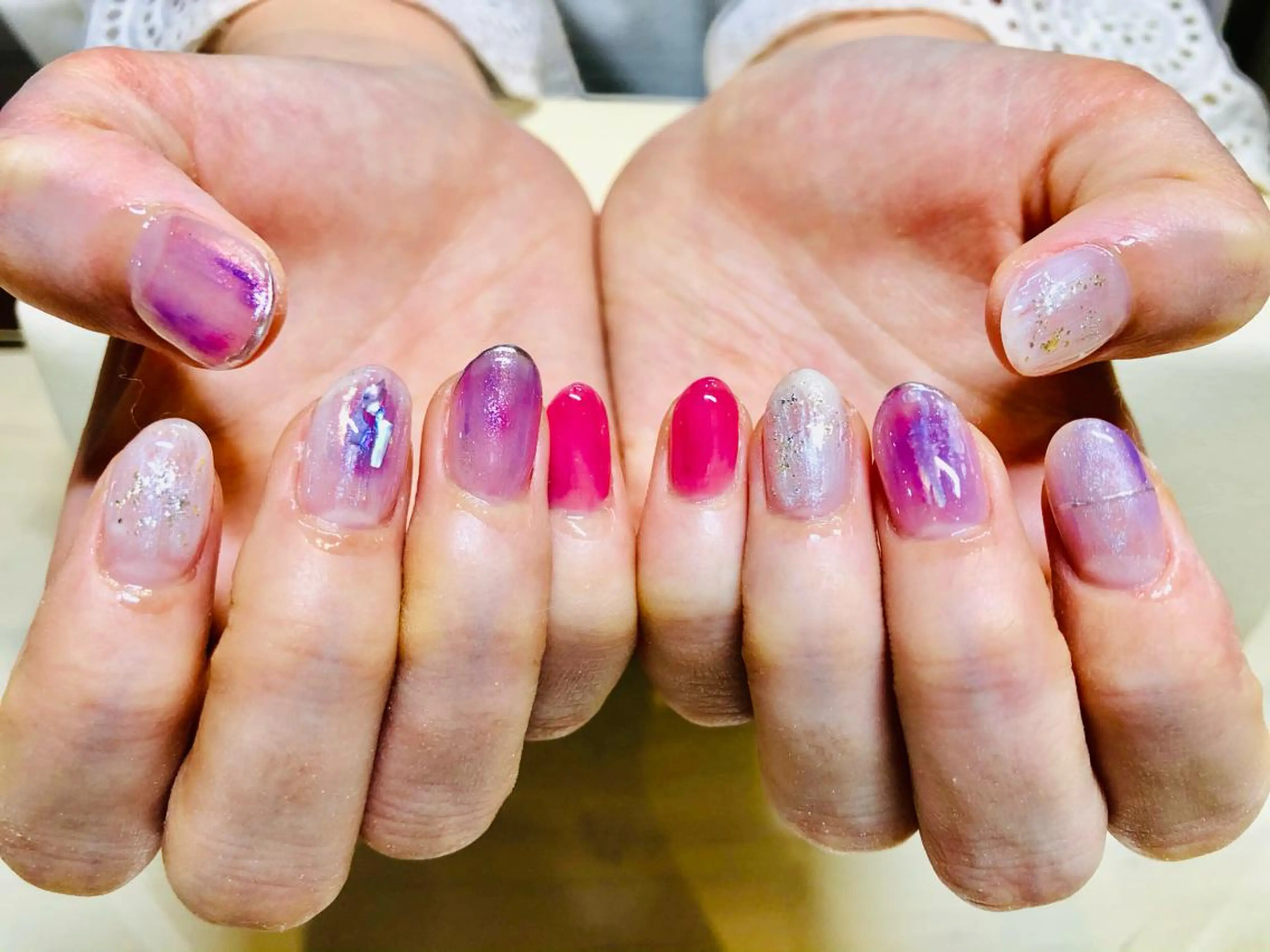 ネイル アートネイル オーロラネイル 氷ネイル・うるうるネイル 持ち込み ニュアンスネイル ハンドネイル 🌿Nnail🌿 プライベートサロンのネイルデザイン