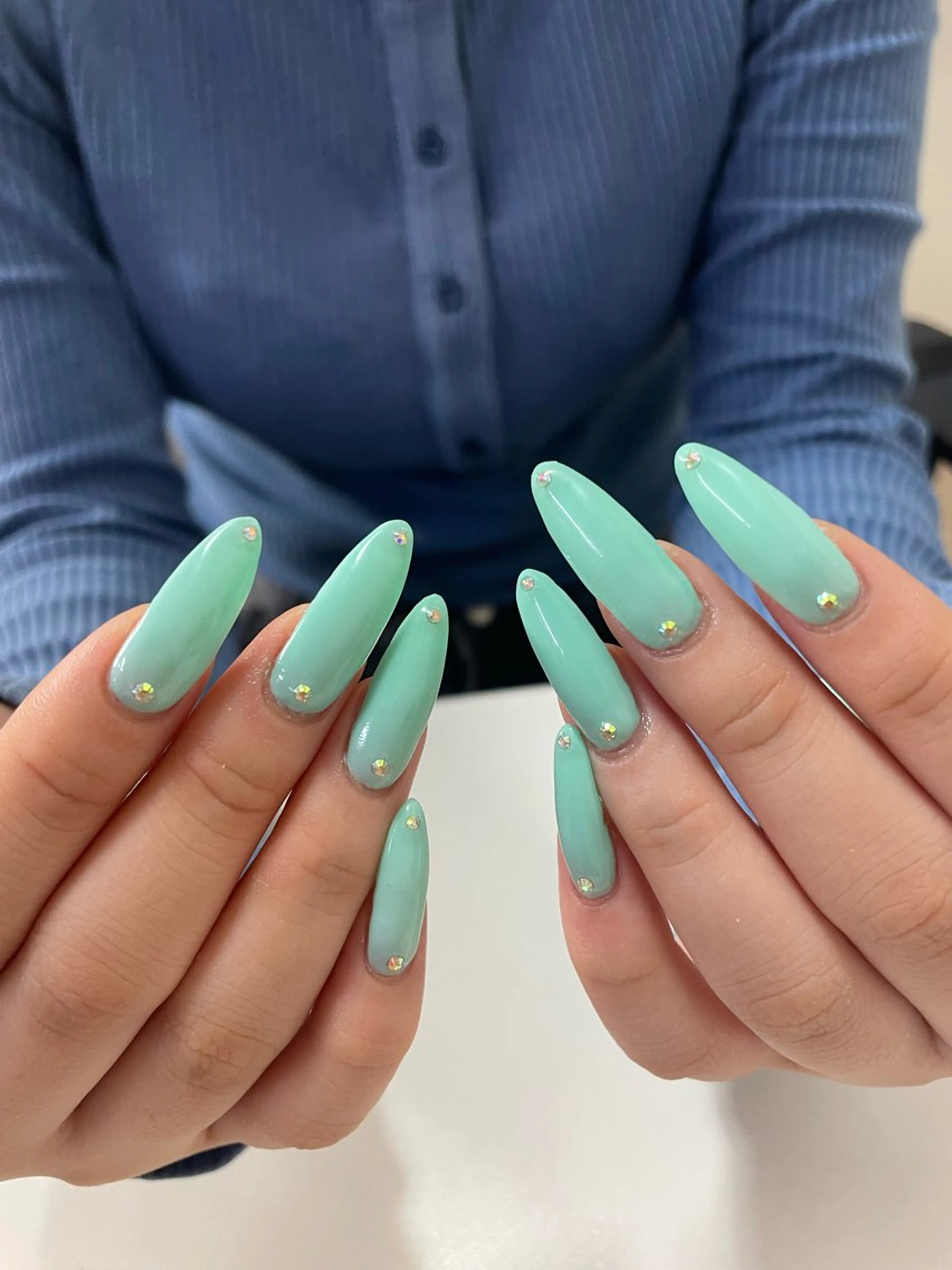 ネイル ワンカラーネイル 星 希乃歌のネイルデザイン