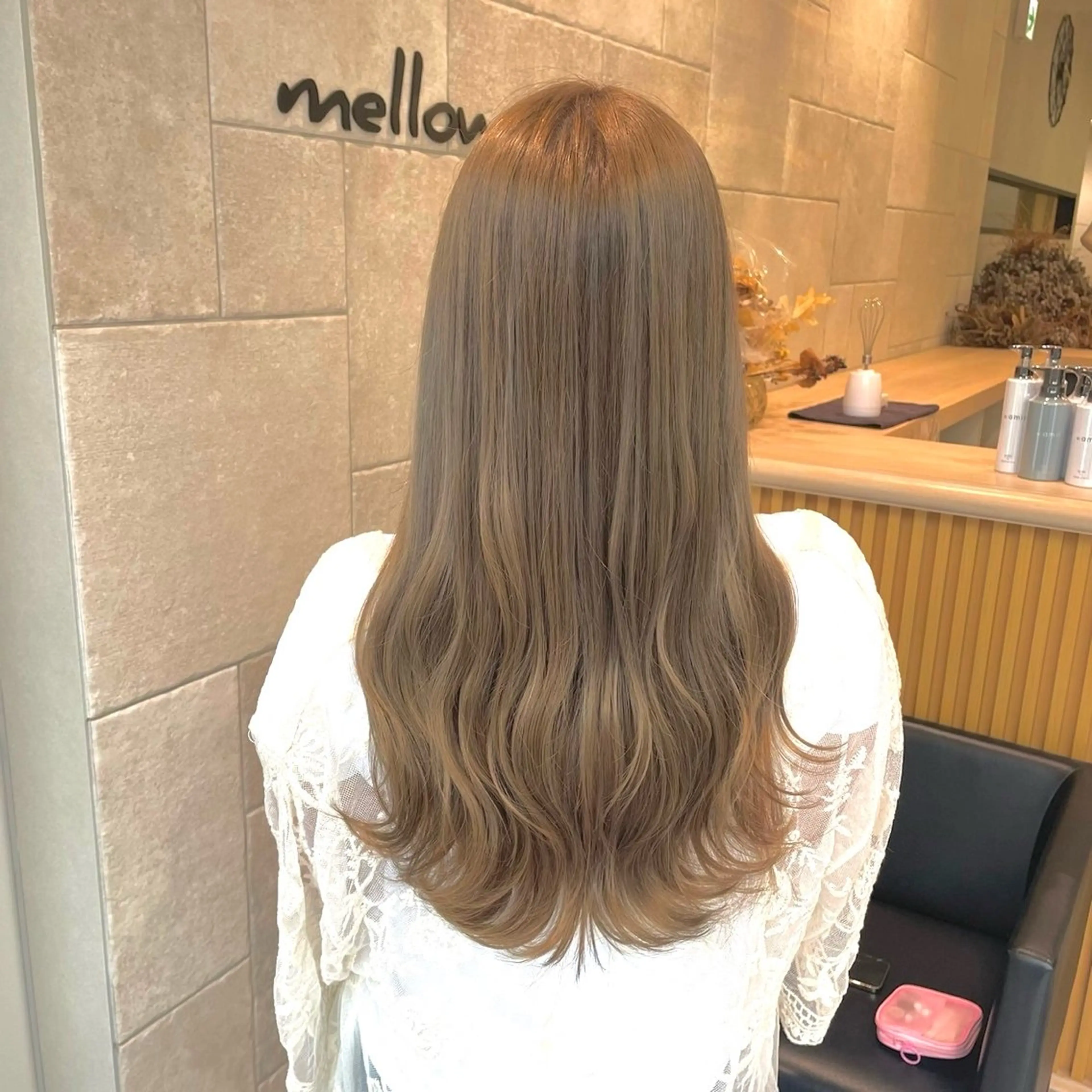 ロング カラー 🌈コテ巻き風パーマ LOHASせいな🌈のヘアスタイル