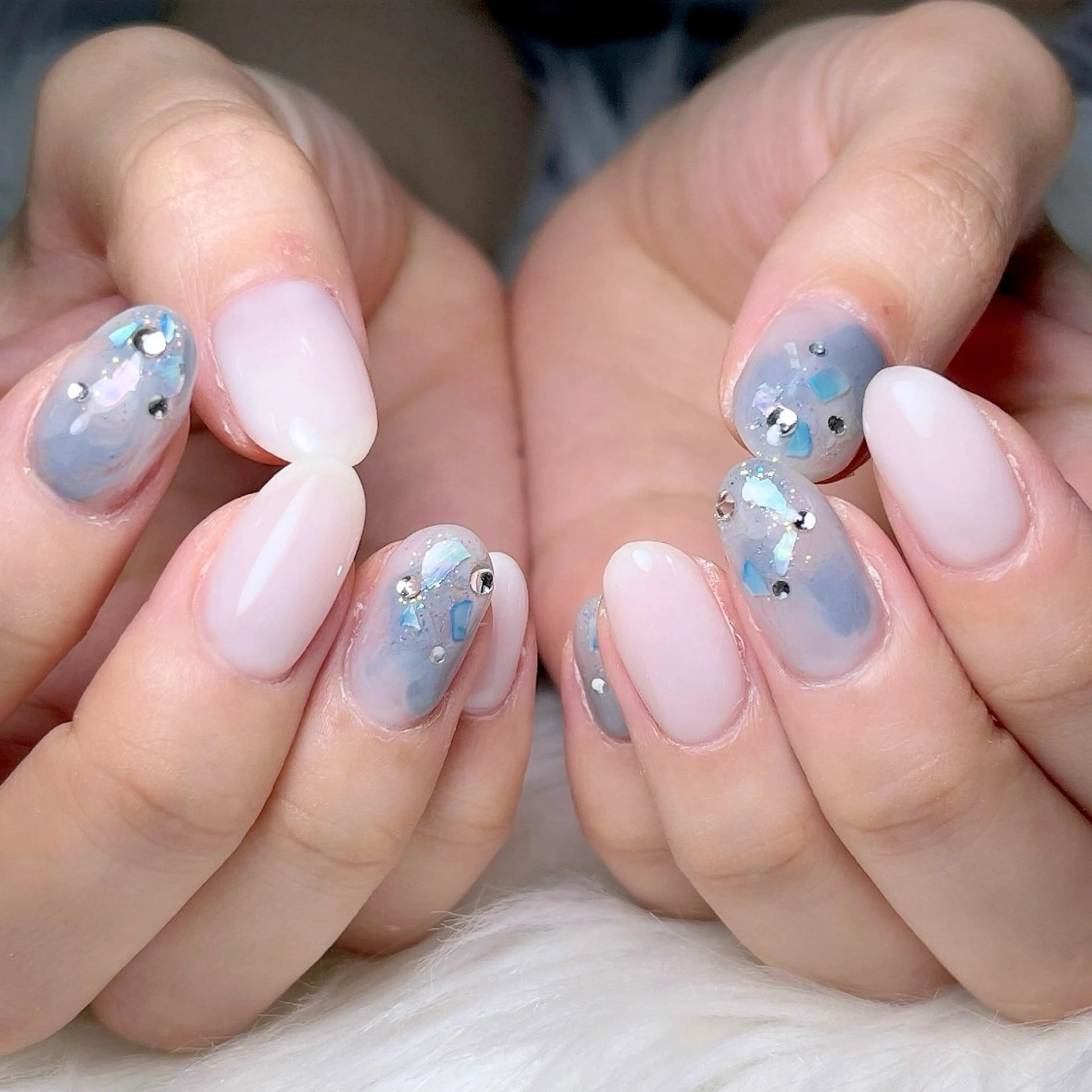 ネイル 韓国ネイル ラメ(グリッター) 持ち込み ハンドネイル 🐕🦺Yappy 💗A-tanのネイルデザイン