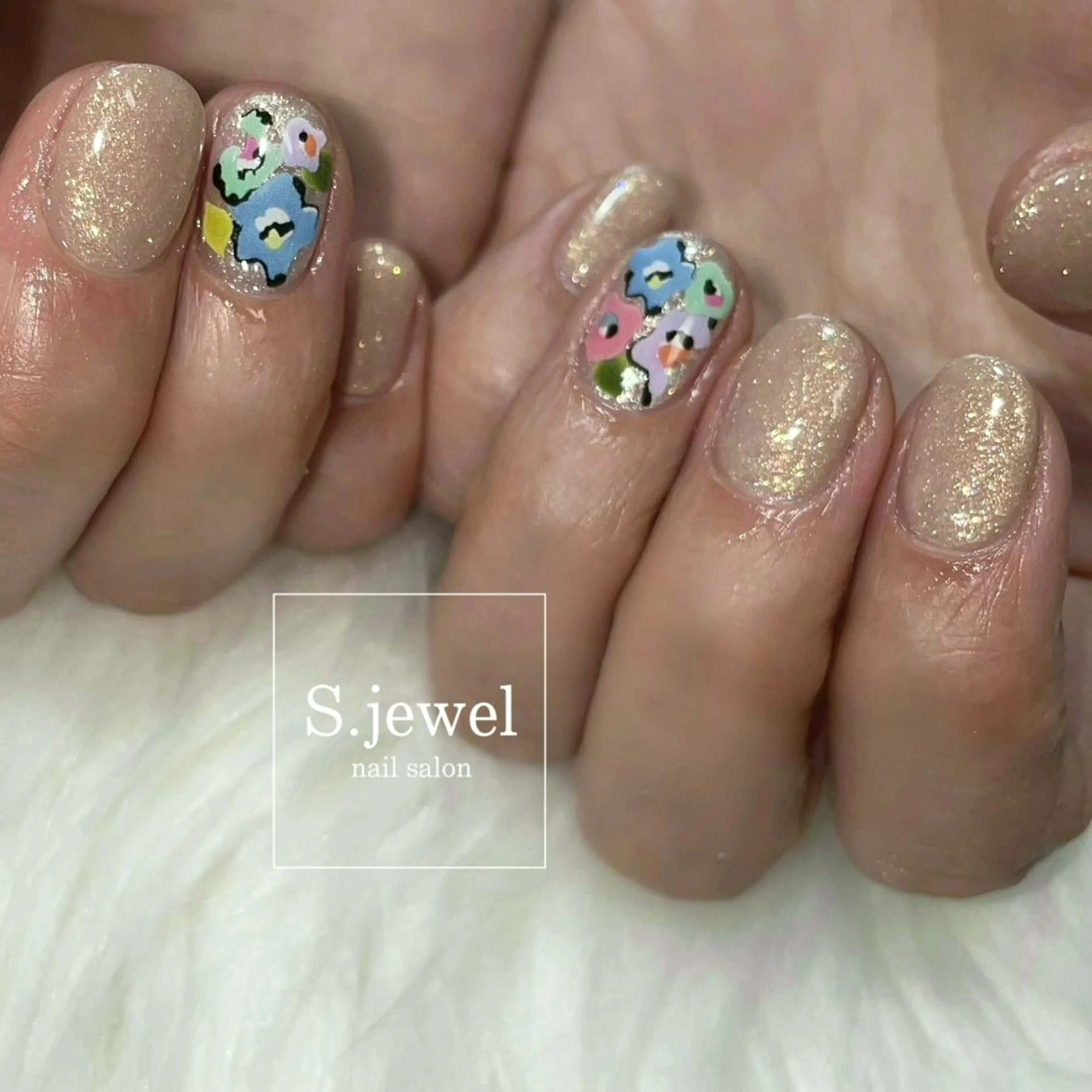 ネイル S. JEWELのネイルデザイン