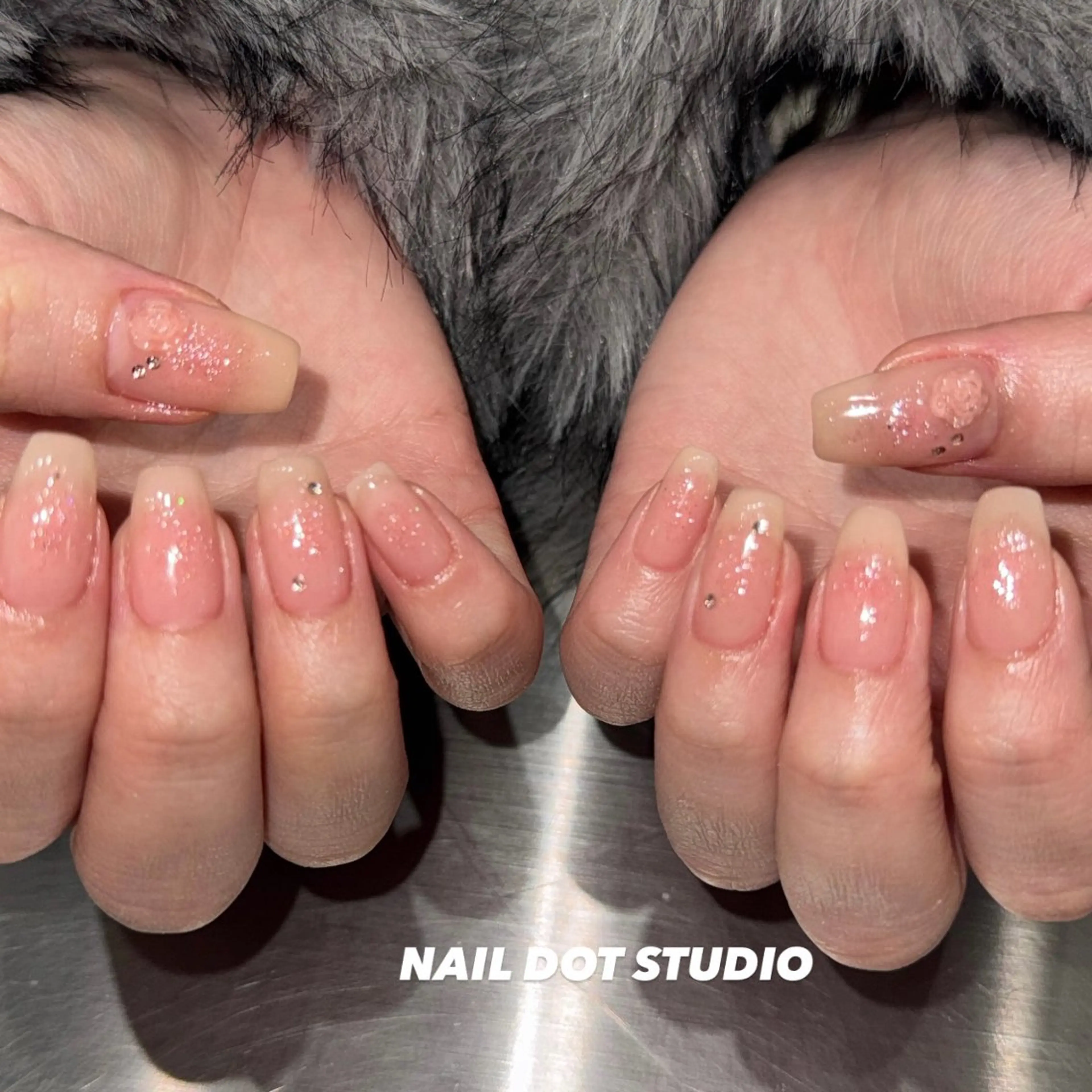 ネイル ハンドネイル NAILDOTSTU DIO SEINAのネイルデザイン
