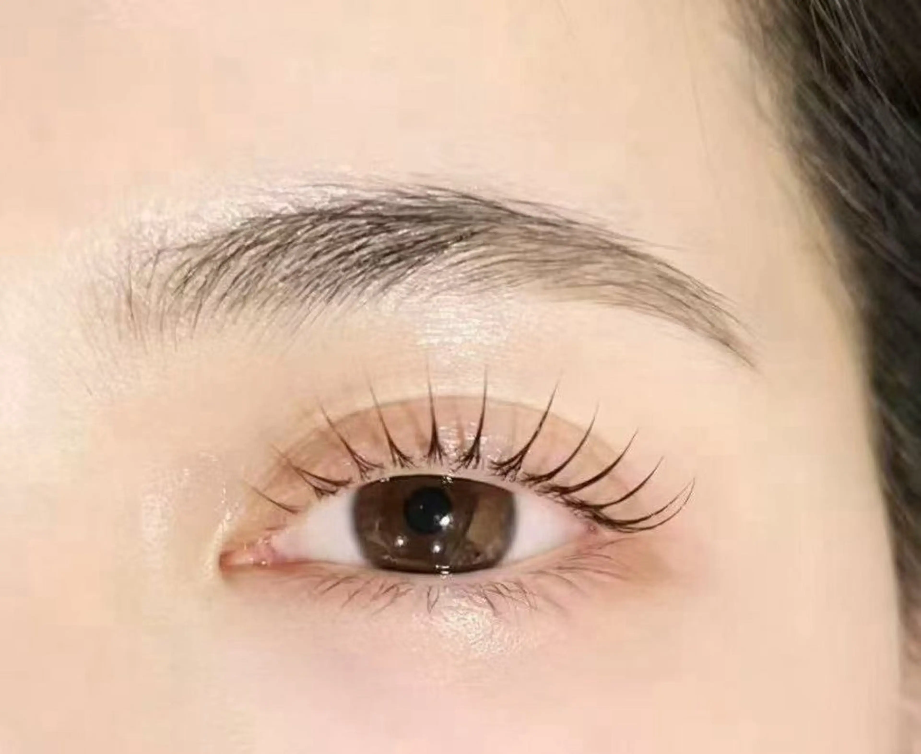 パーマ マツパ アデル まつげサロンのマツエク・マツパデザイン