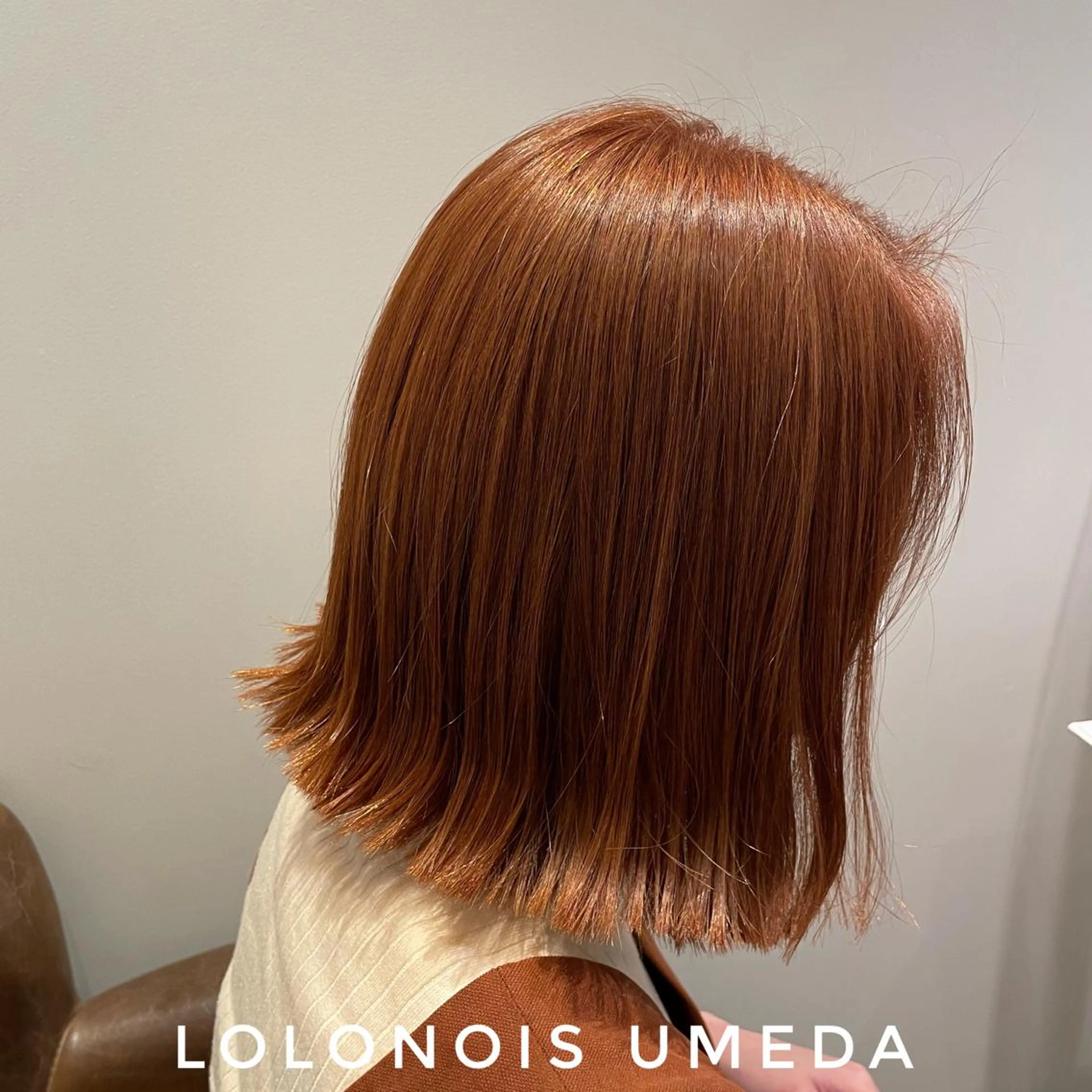 ミディアム カラー オレンジ Lolonois梅田 /Okazaki:)のヘアスタイル