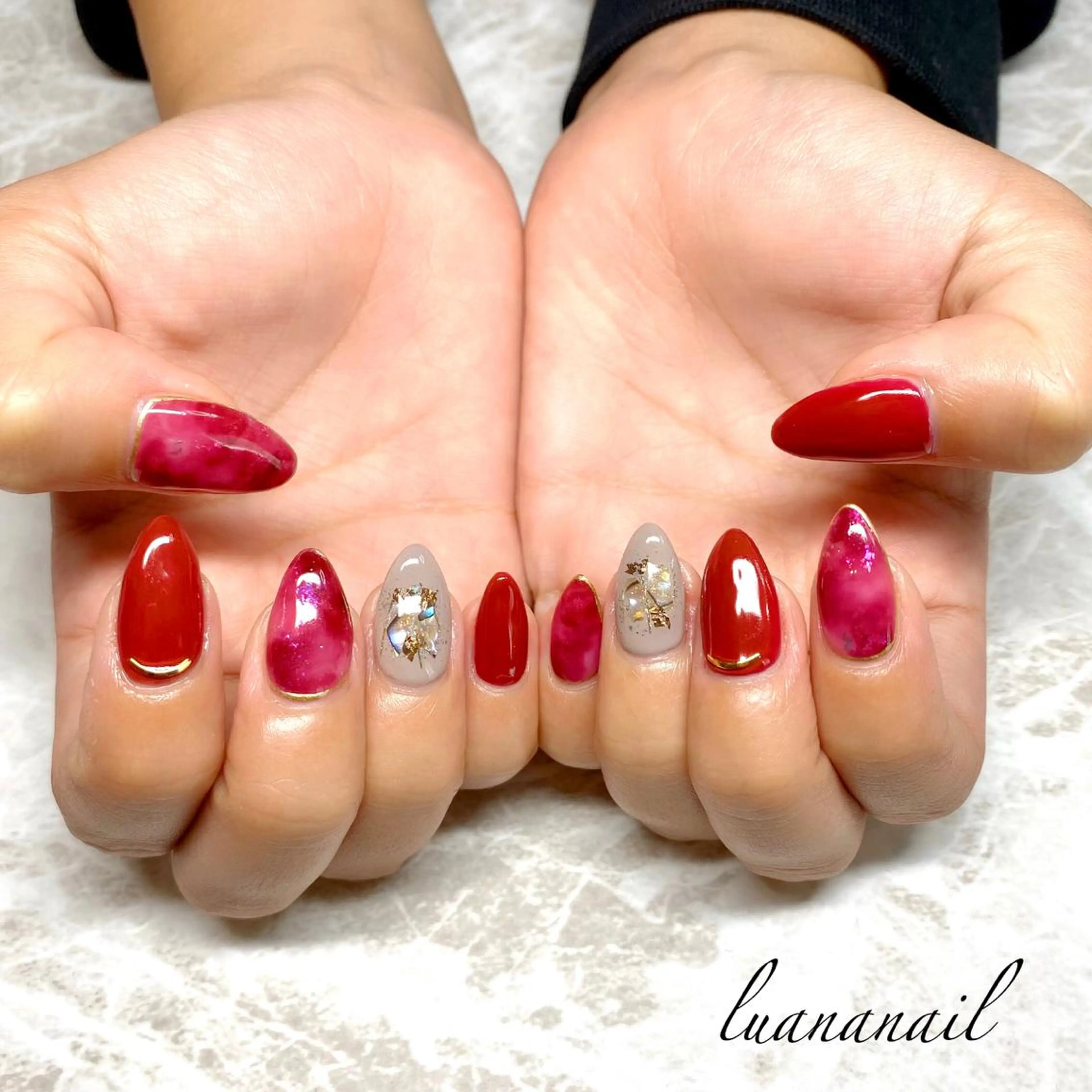 ネイル べっ甲ネイル 赤色 luana nailのネイルデザイン