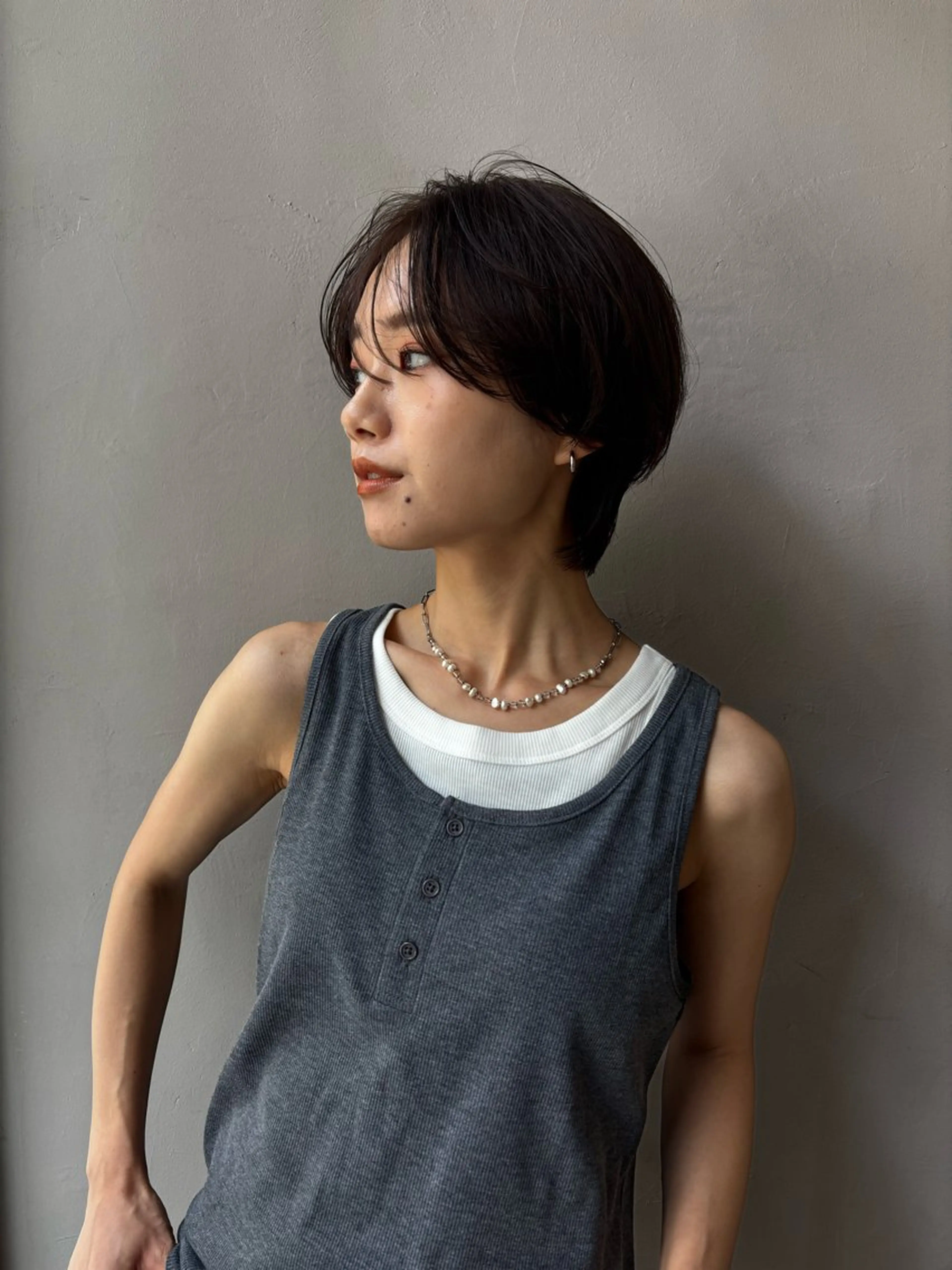 ショート カラー 渡邊 百咲のヘアスタイル