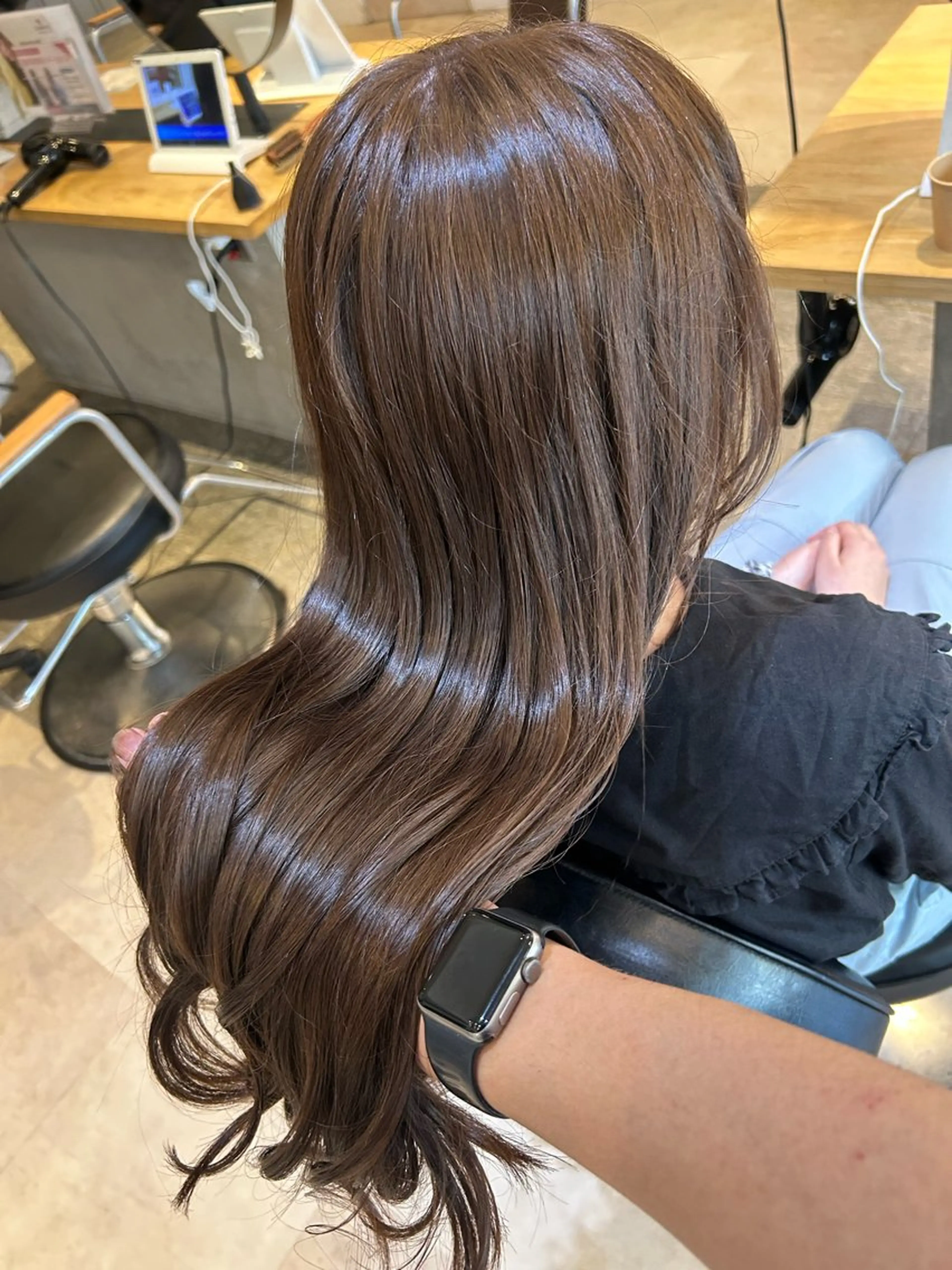 『ミニモ限定‼️似合わせカラー相談🌈🍏』似合わせカット✂️➕潤い艶カラー➕ベーストリートメント ￥5,900​〜​の写真