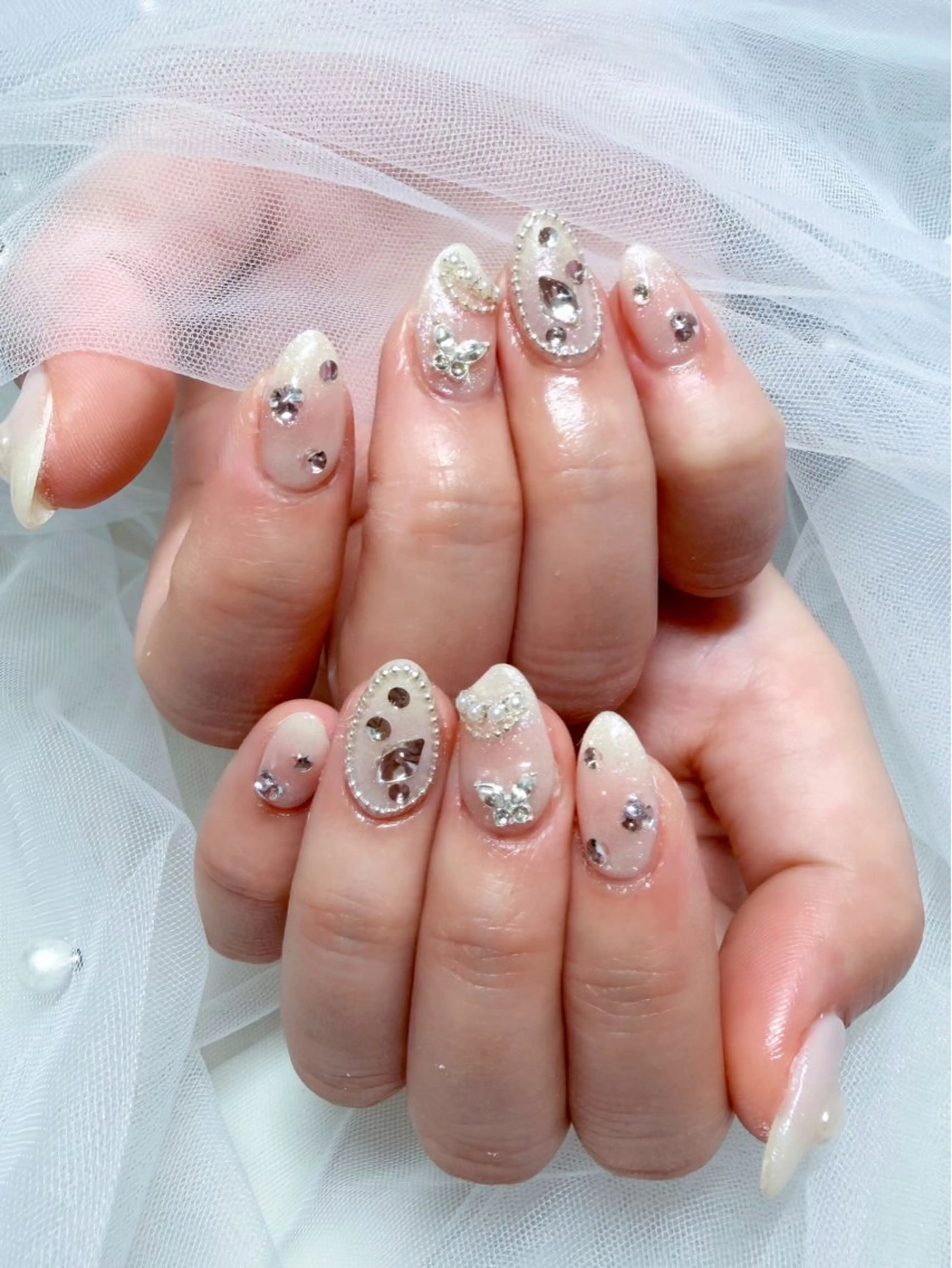 ネイル brooch yukinoのネイルデザイン