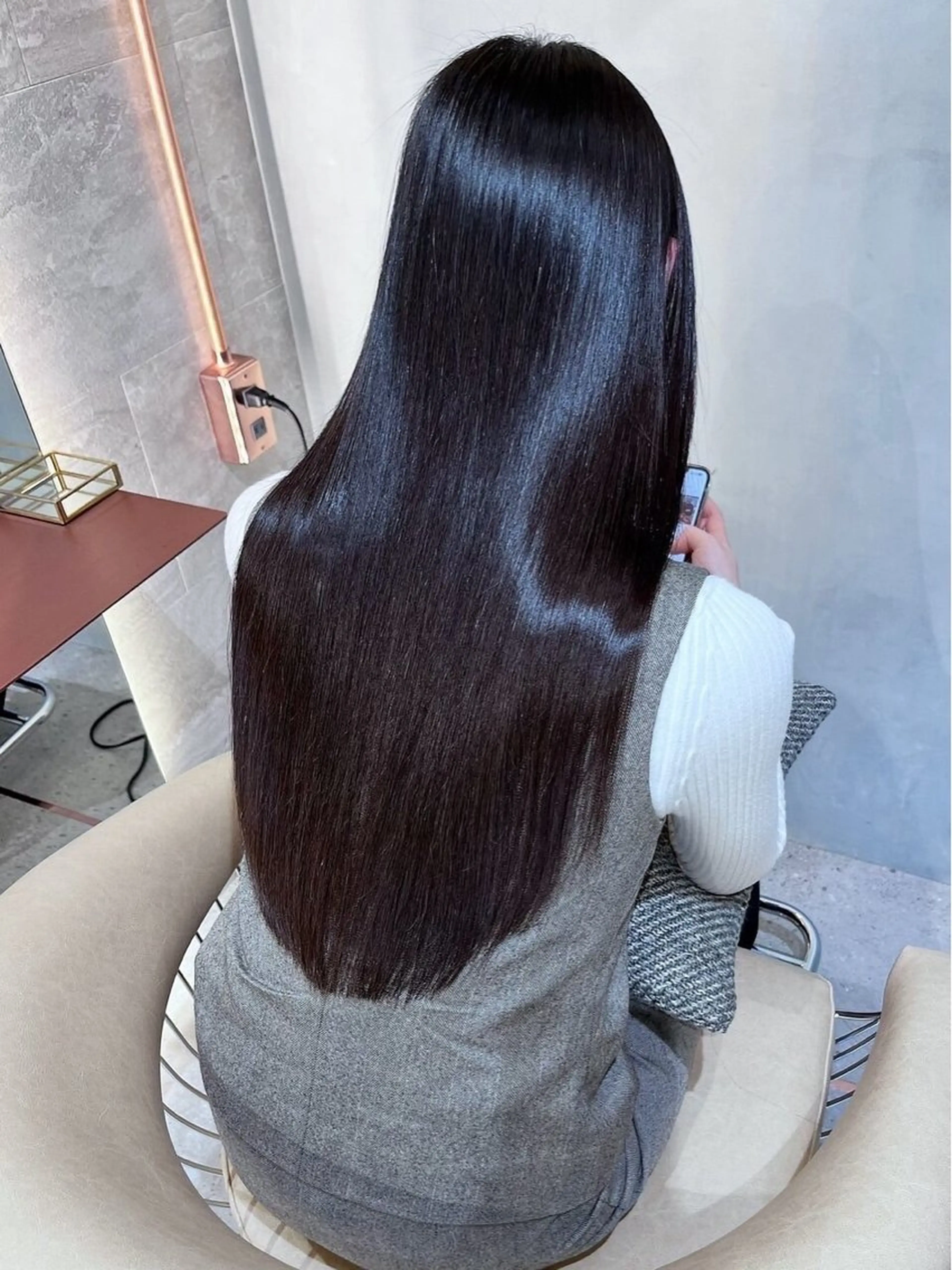 セミロング ヘアカラー トリートメント Hello by Sea所属・レイヤー/艶髪/ボブ /くびれ/伊藤　勇司のヘアスタイル