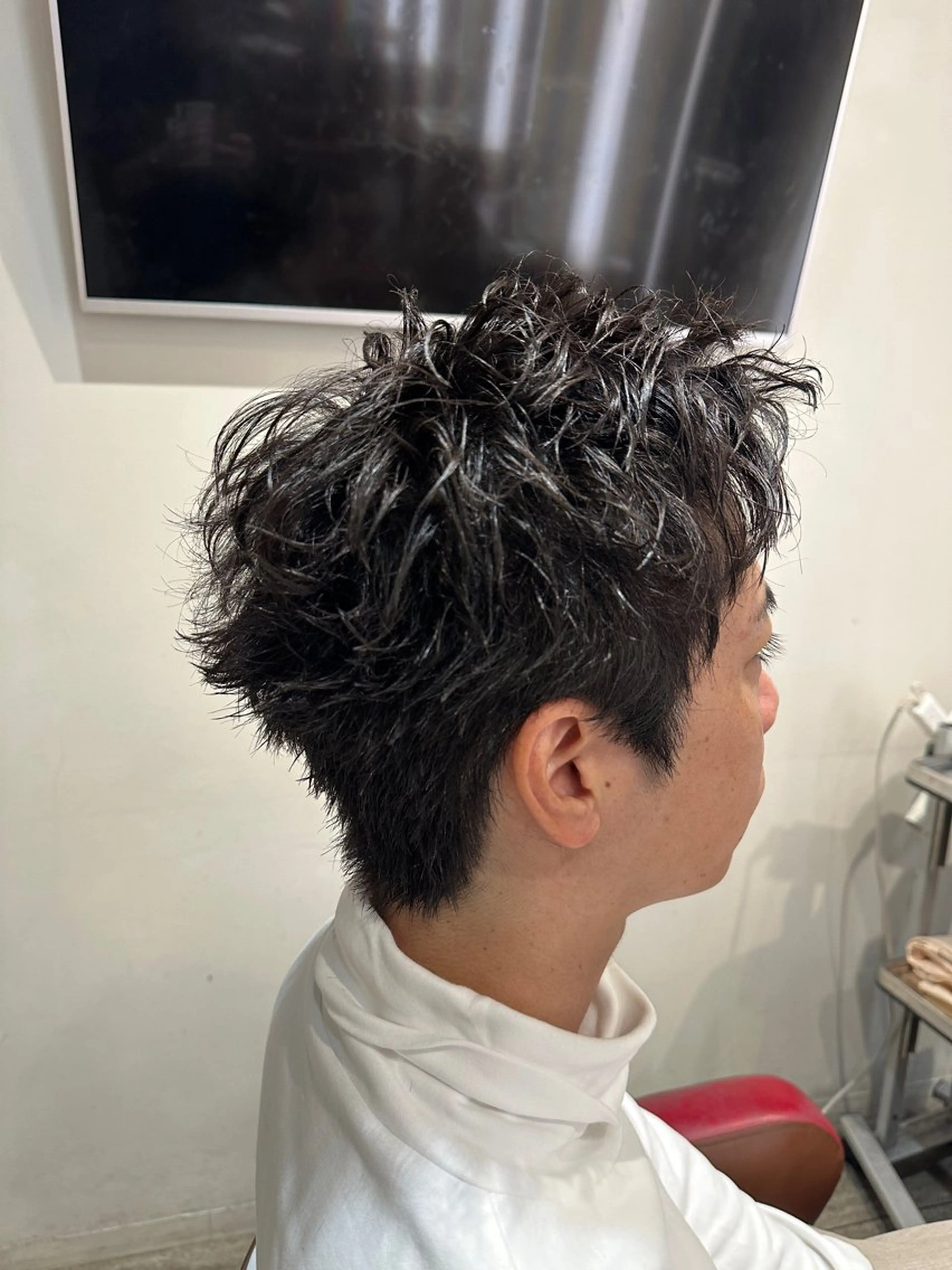 メンズ メンズパーマ/レイヤ ーカット岡田遥希のヘアスタイル