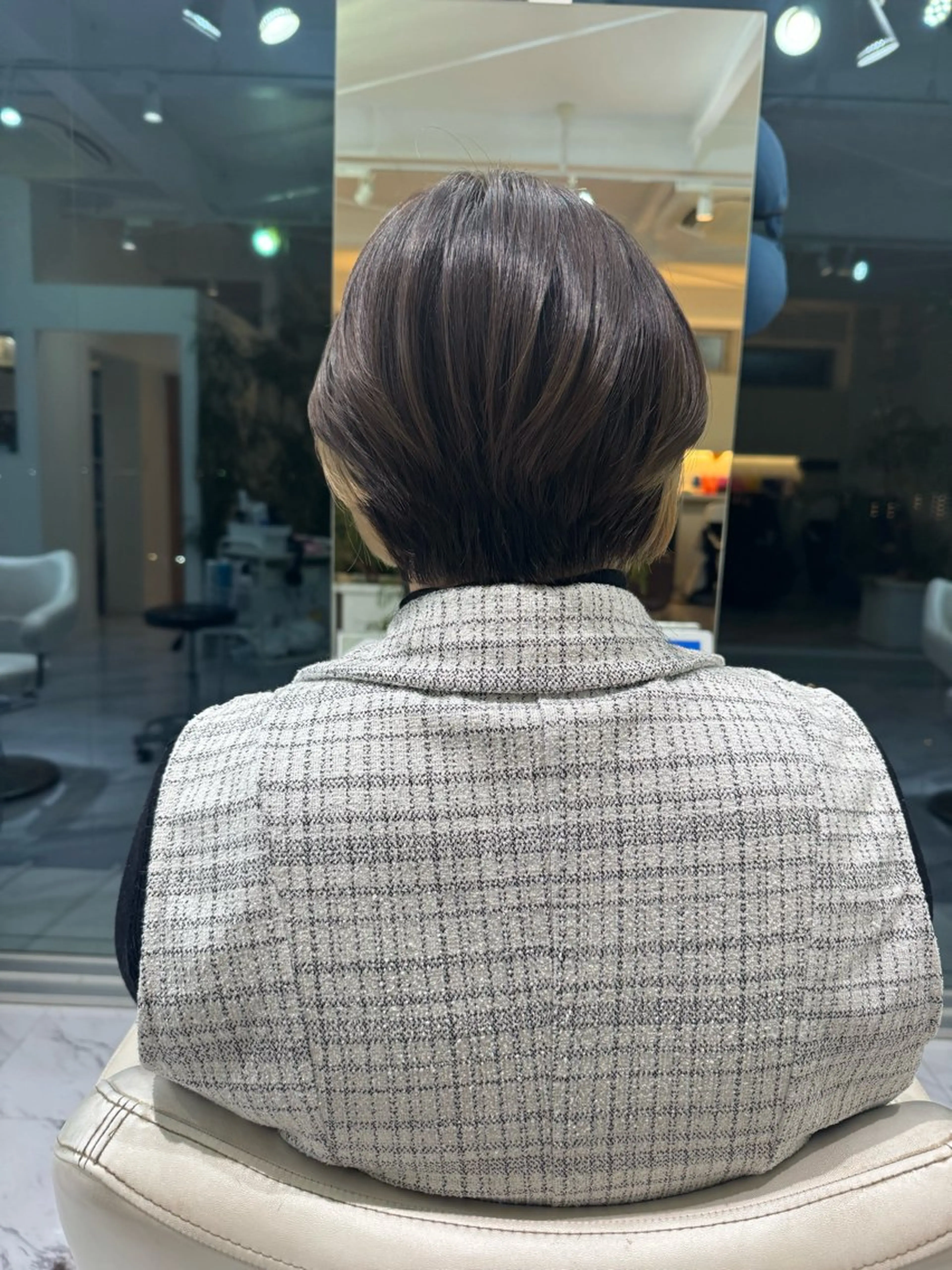 ショート 新美 恵里子のヘアスタイル