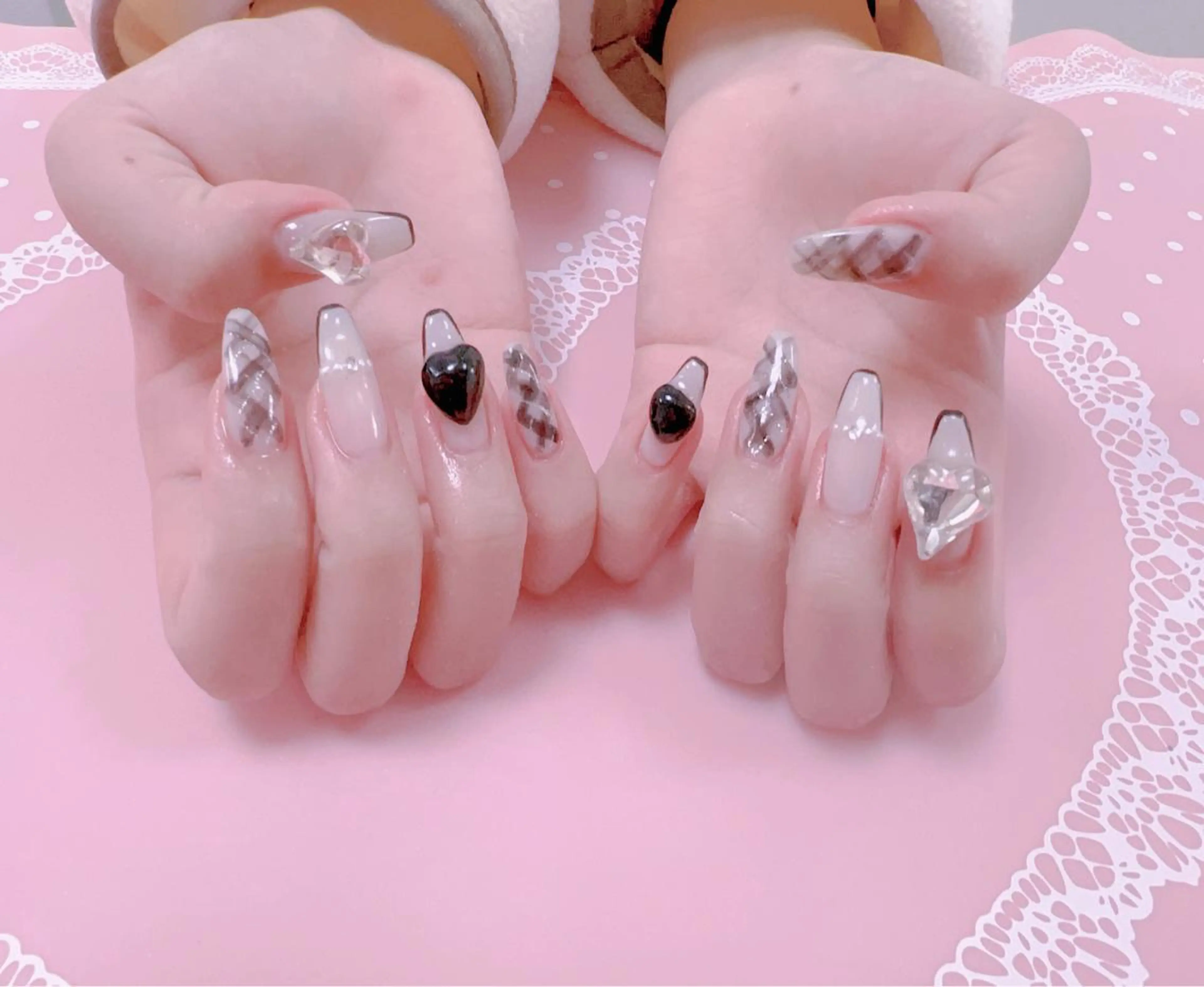 ネイル はぴねす所属・横浜 美夢のネイルデザイン