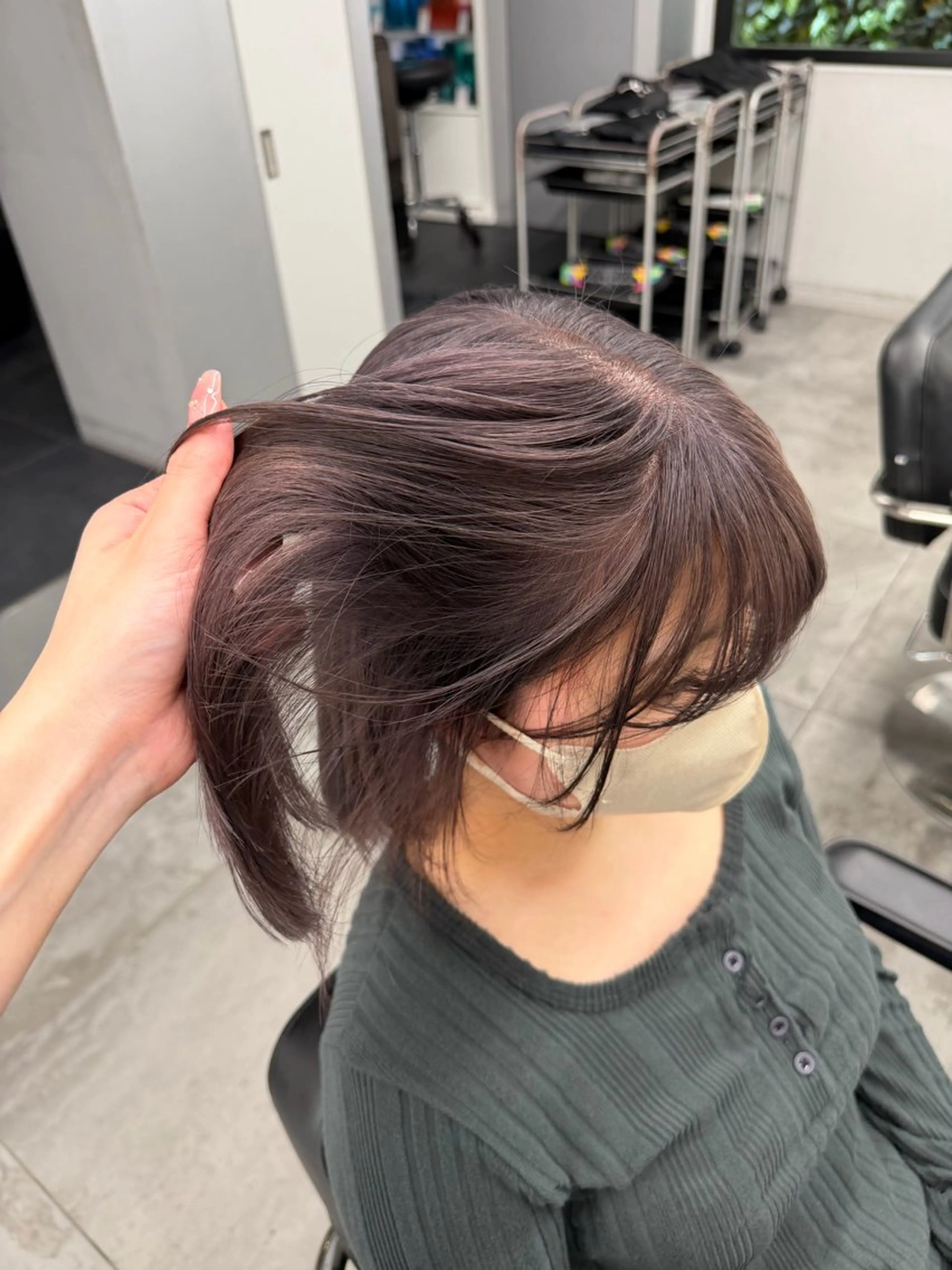 ロング カラー ヘアアレンジ グレージュ ラベンダーカラー ラベンダーグレージュ ラベンダーグレー ヘアカラー トリートメント ベージュ/グレージュ 🧸あやか/表参道のヘアスタイル