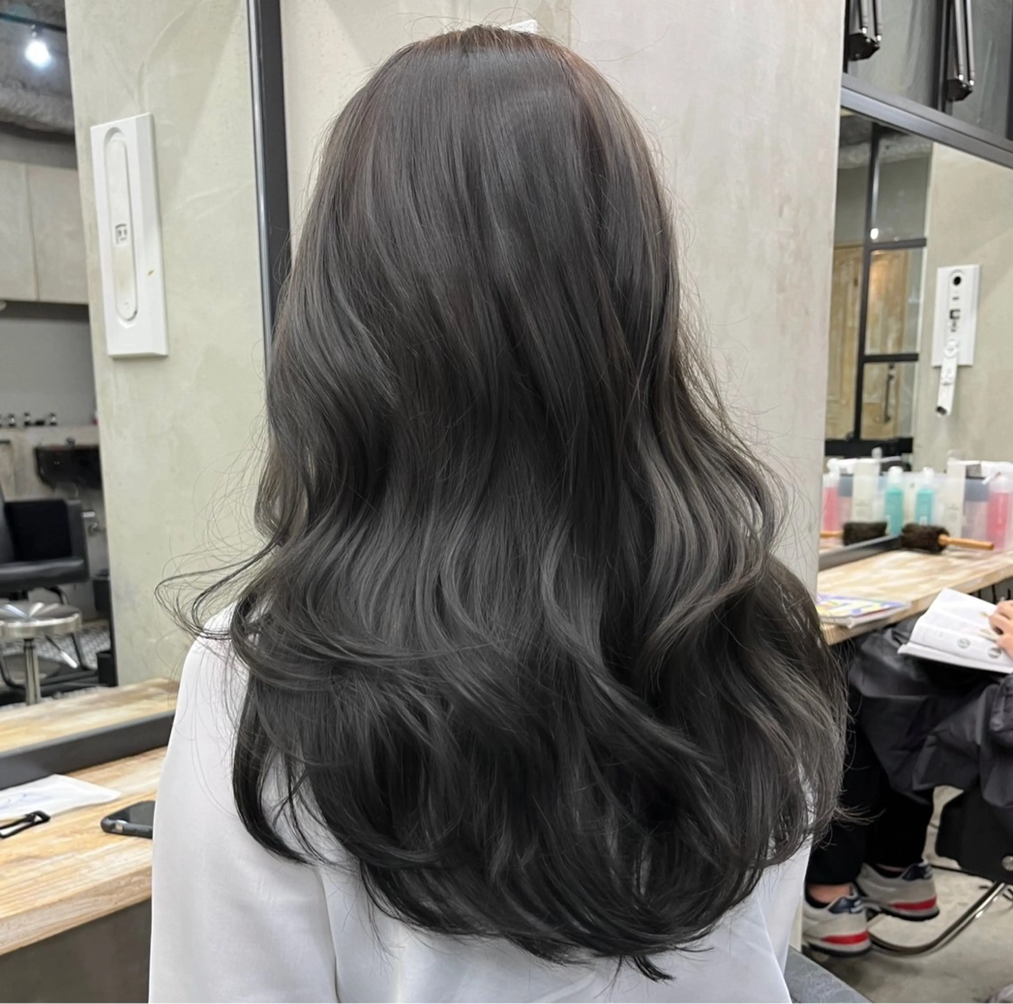 ロング カラー 新宿/韓国ヘア/ 髪質改善ストレートのヘアスタイル