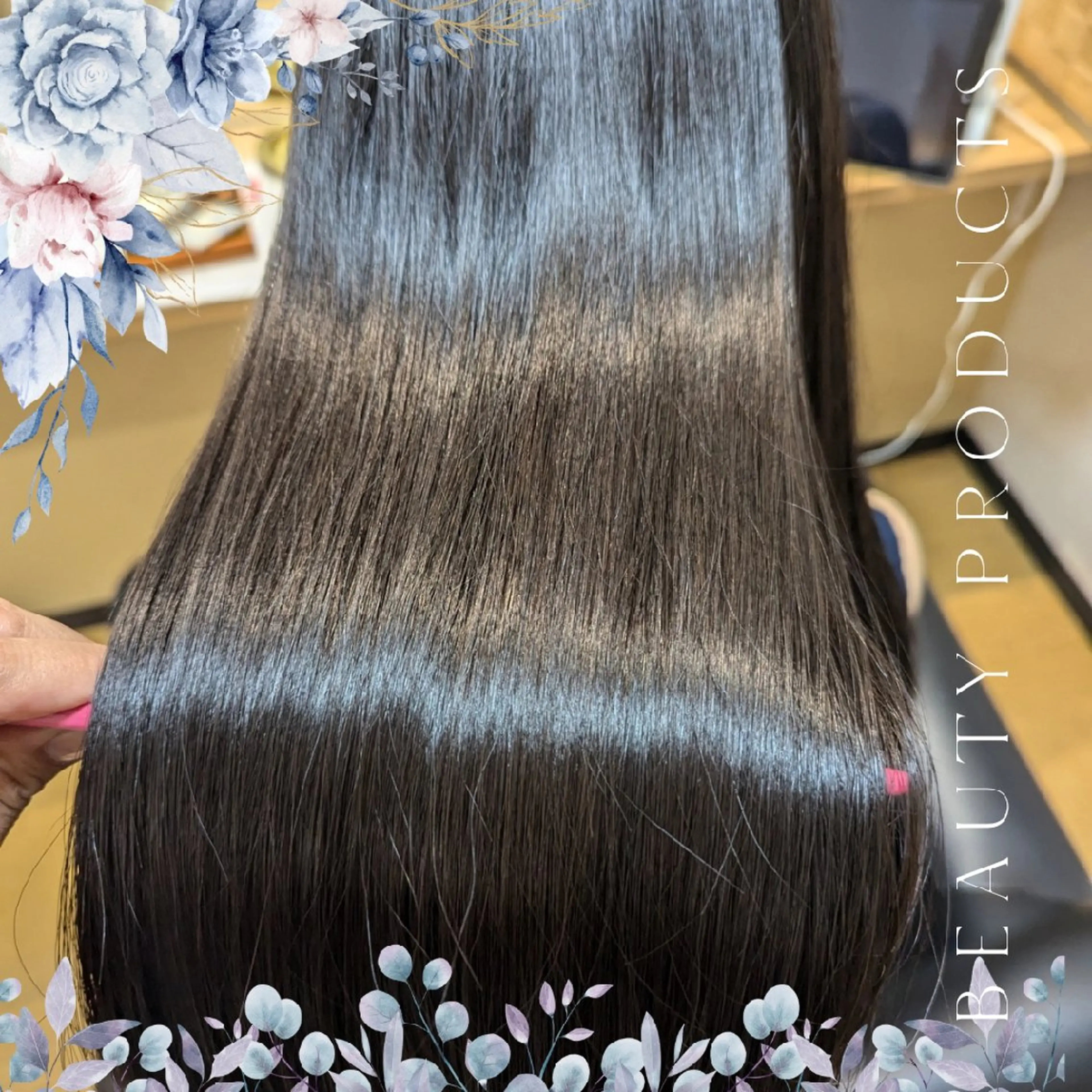 ロング 髪屋こころ 峯村 衣舞のヘアスタイル