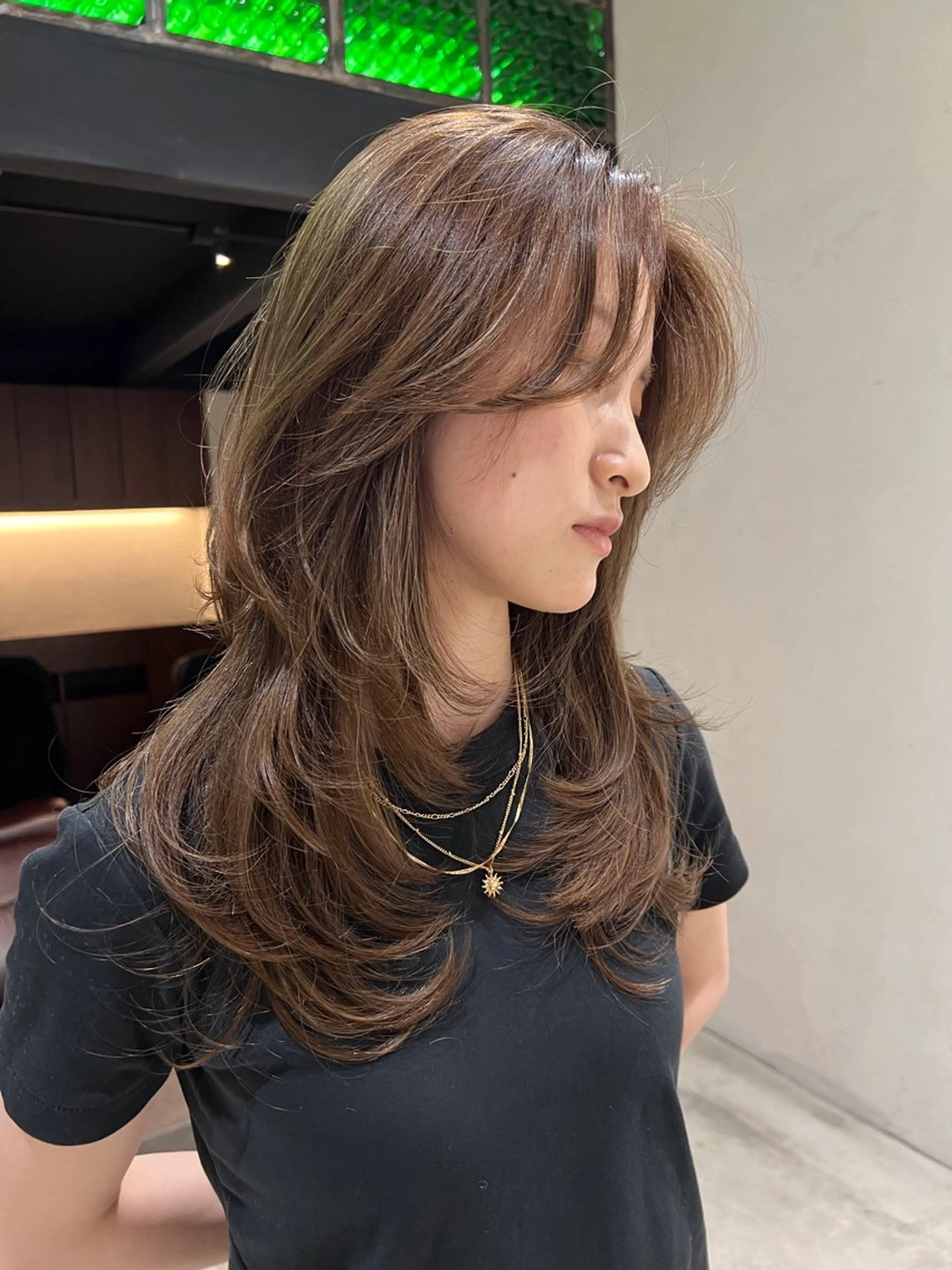セミロング DEAN 名駅店 大人レイヤーカットのヘアスタイル