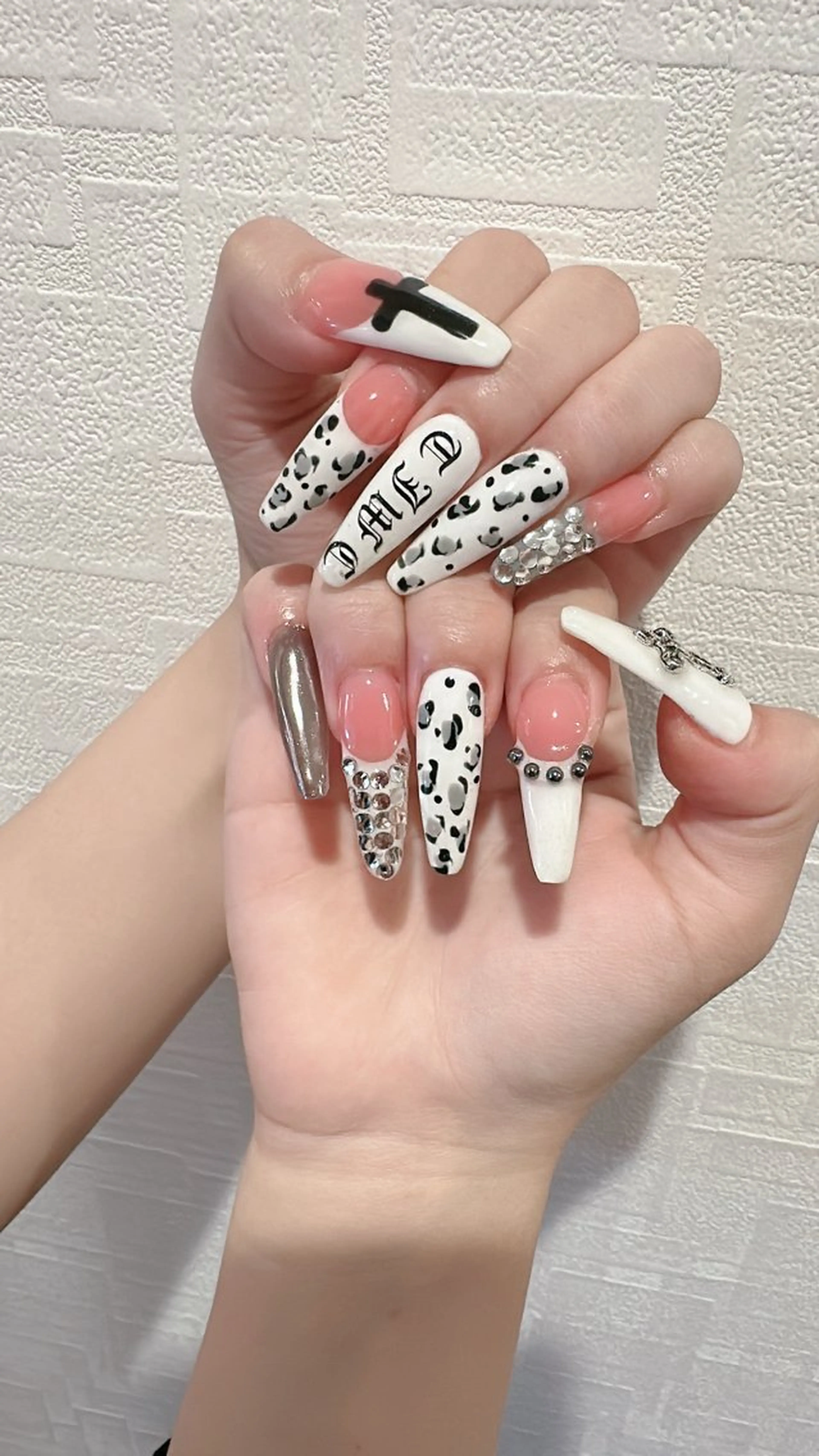 ネイル ハンドネイル ゆりか スカルプ専門店のネイルデザイン