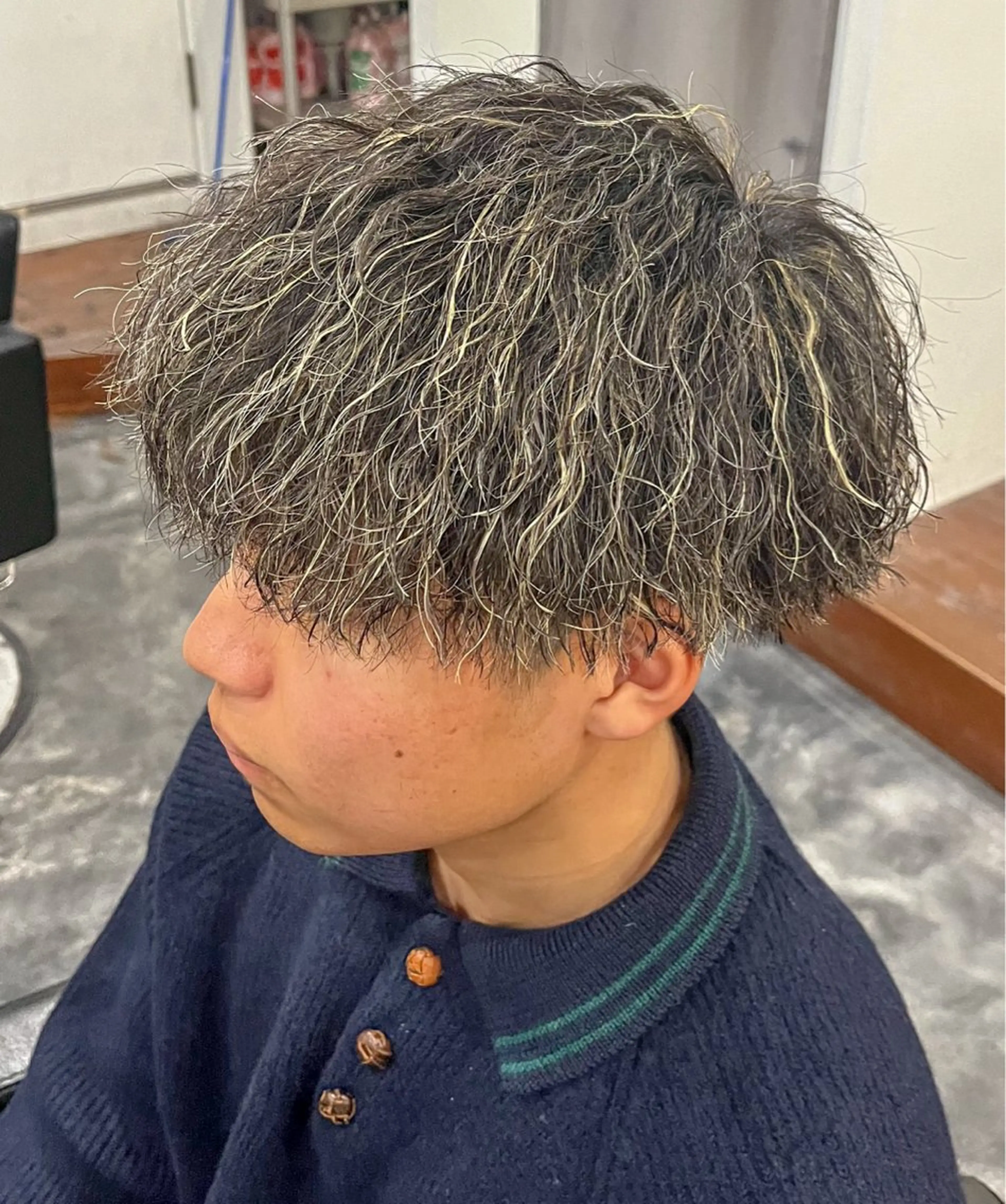 ショート 辻 日向のヘアスタイル