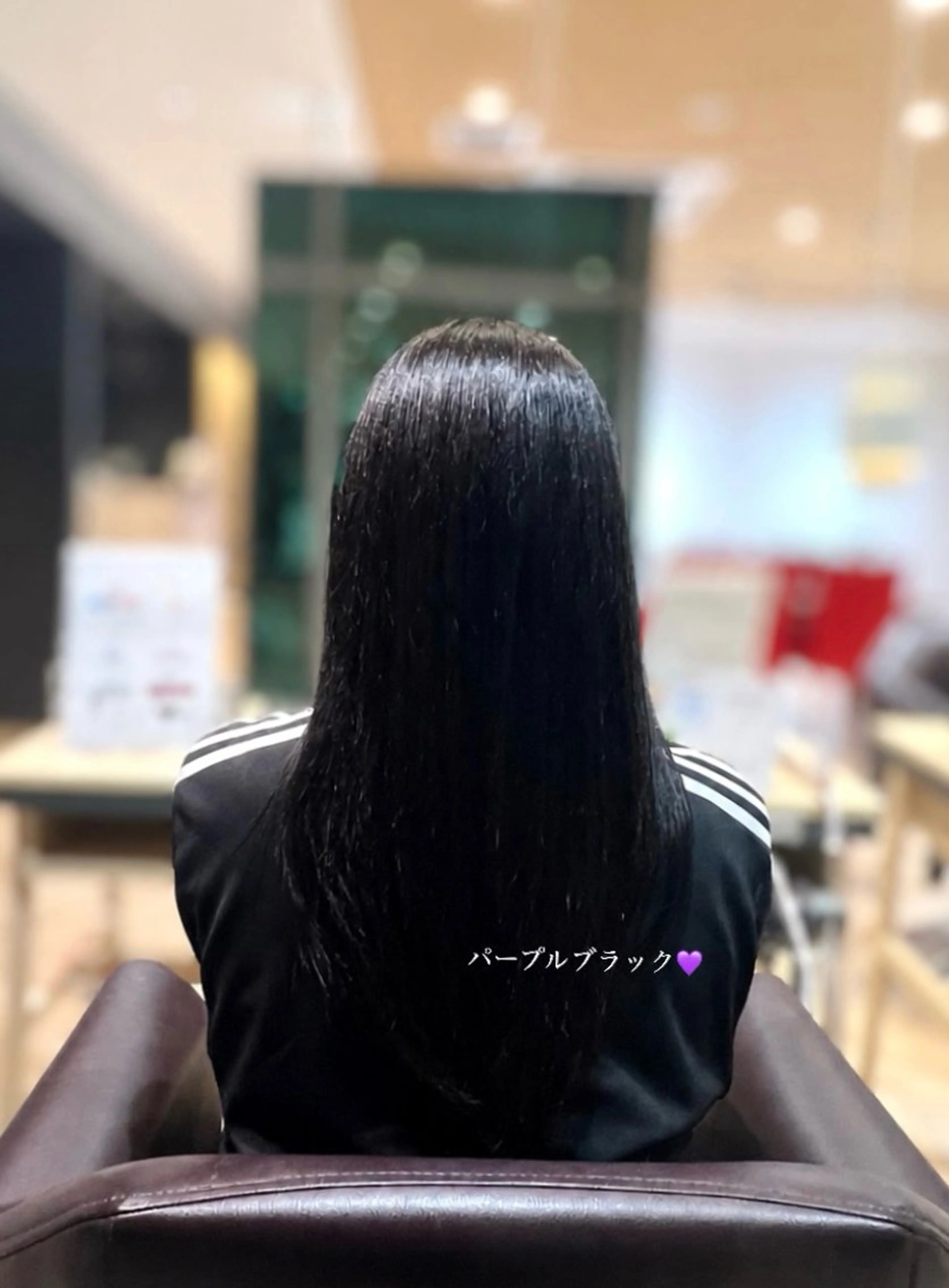 ロング カラー 黒髪 パープルカラー パープルブラック 滋野 莉子のヘアスタイル