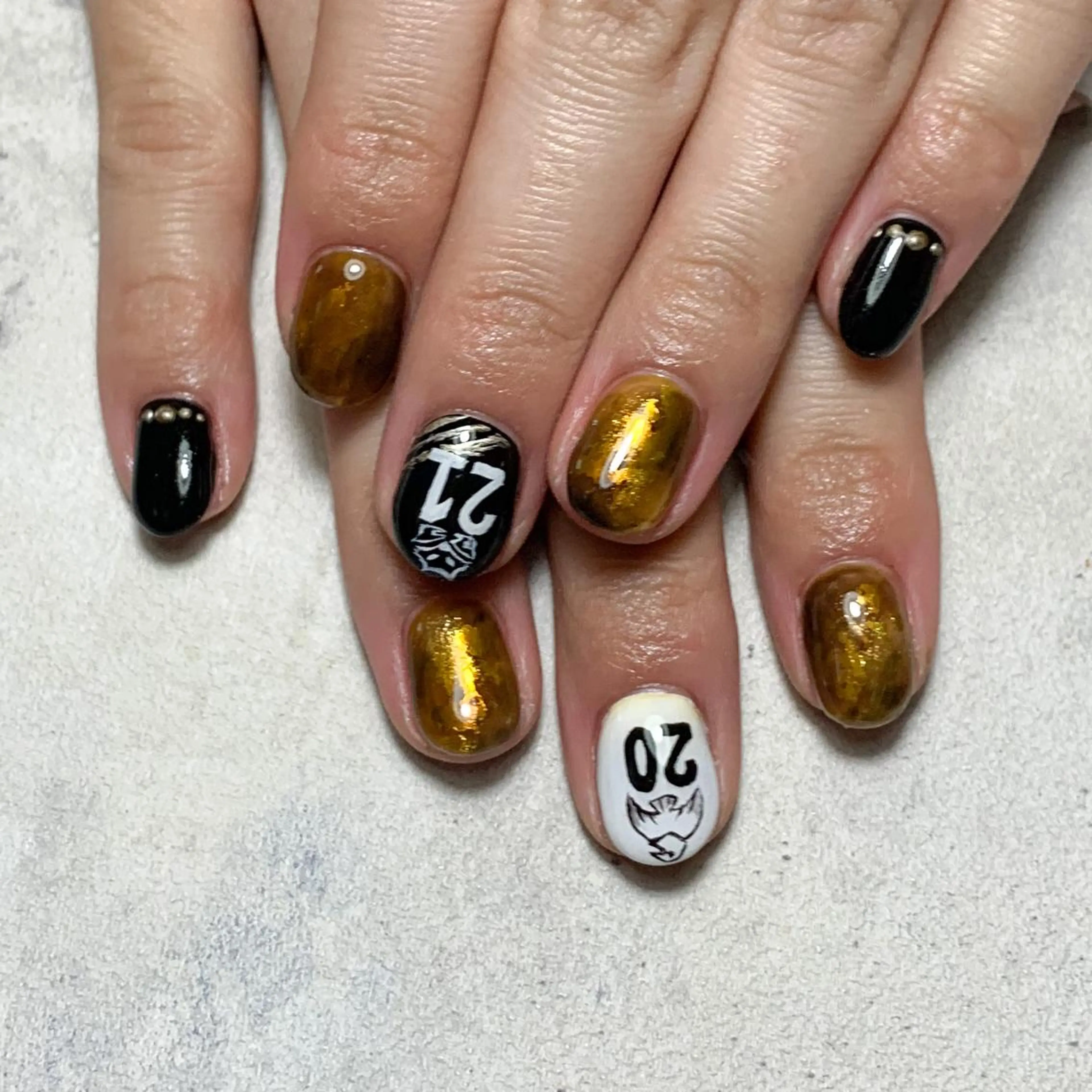 ネイル ハンドネイル FIORITURA aiのネイルデザイン