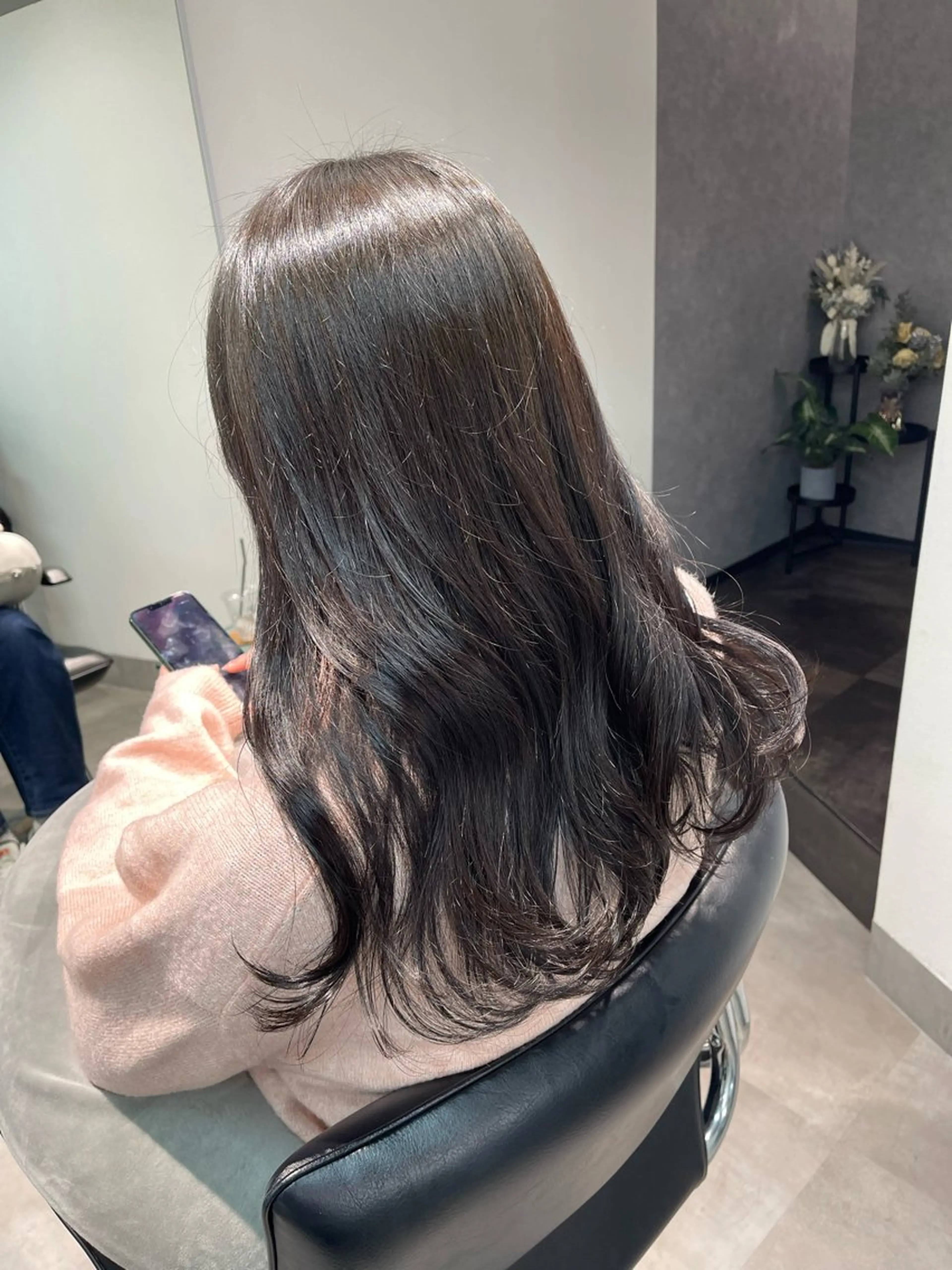 ロング カラー Kaede .のヘアスタイル