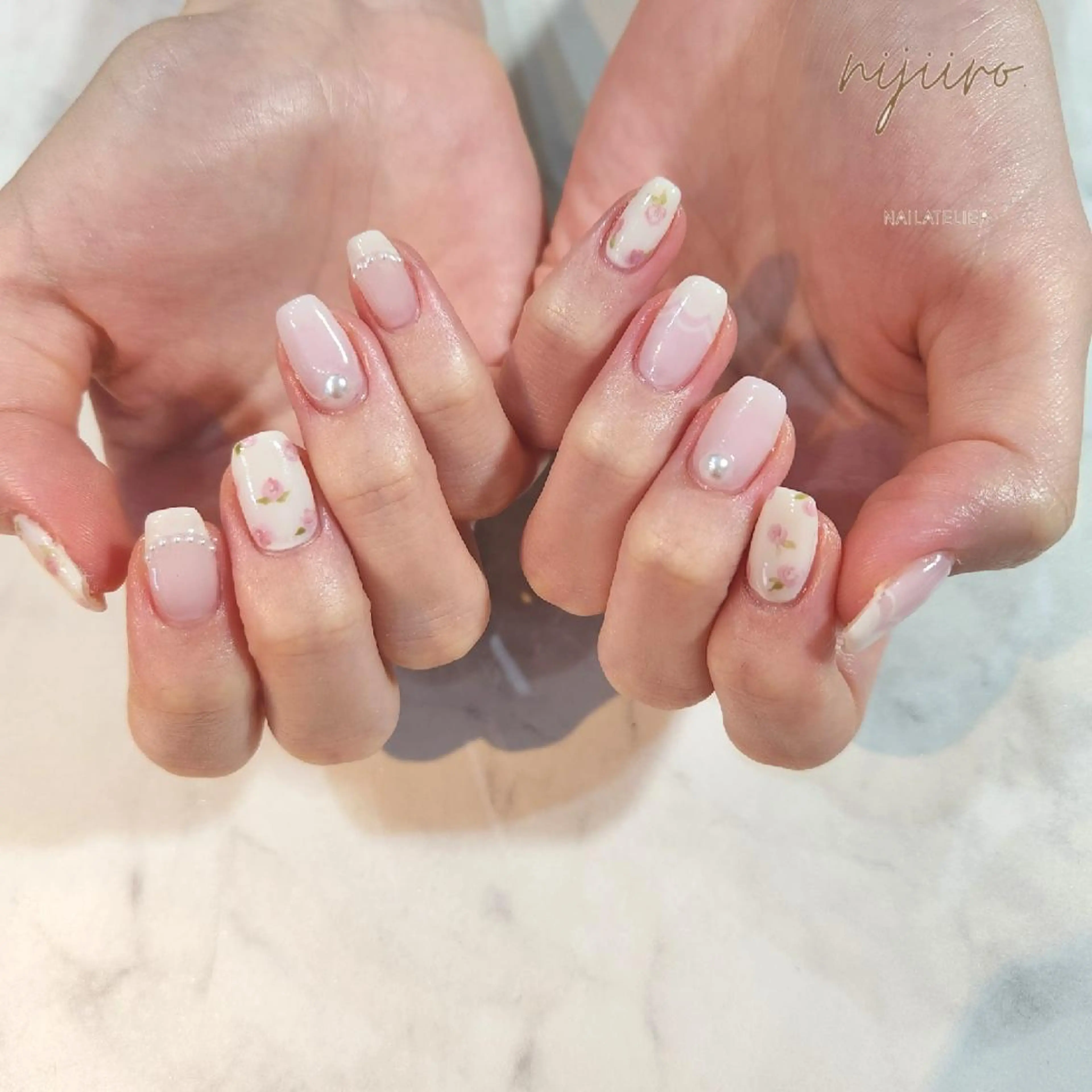 ネイル ハンドネイル nijiiro🌈 サトウのネイルデザイン