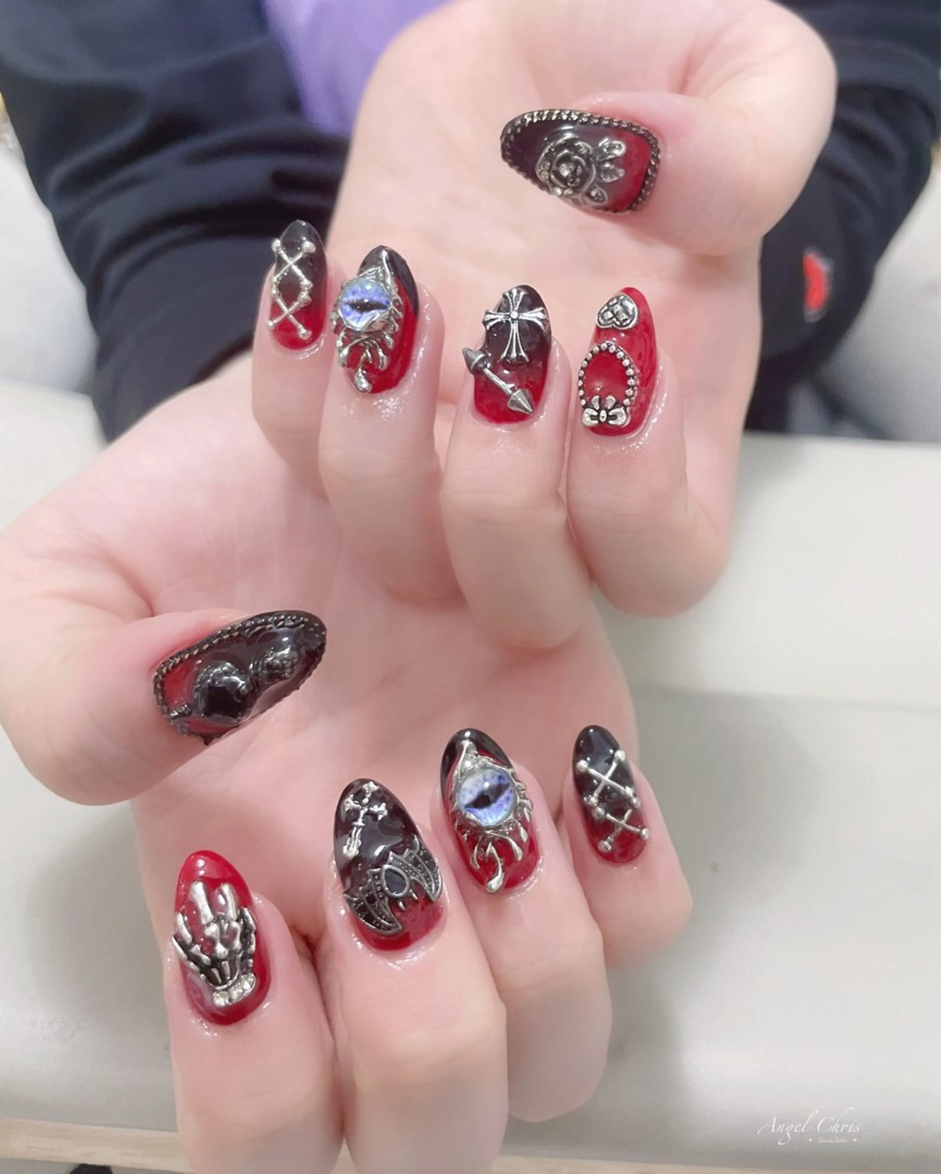 ネイル ハンドネイル AngelChris ビューティーサロンのネイルデザイン