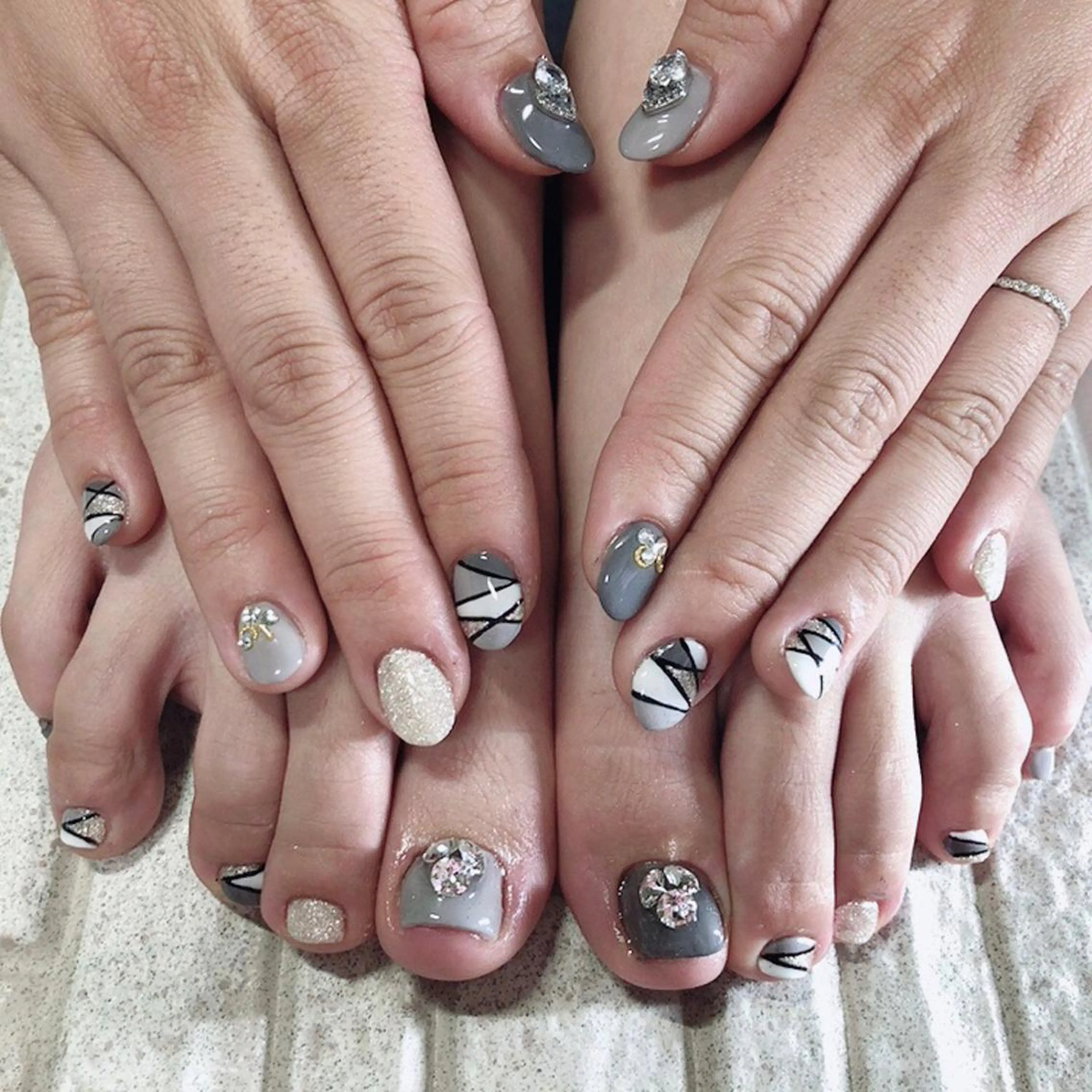 ネイル 持ち込み 奥園 良恵のネイルデザイン