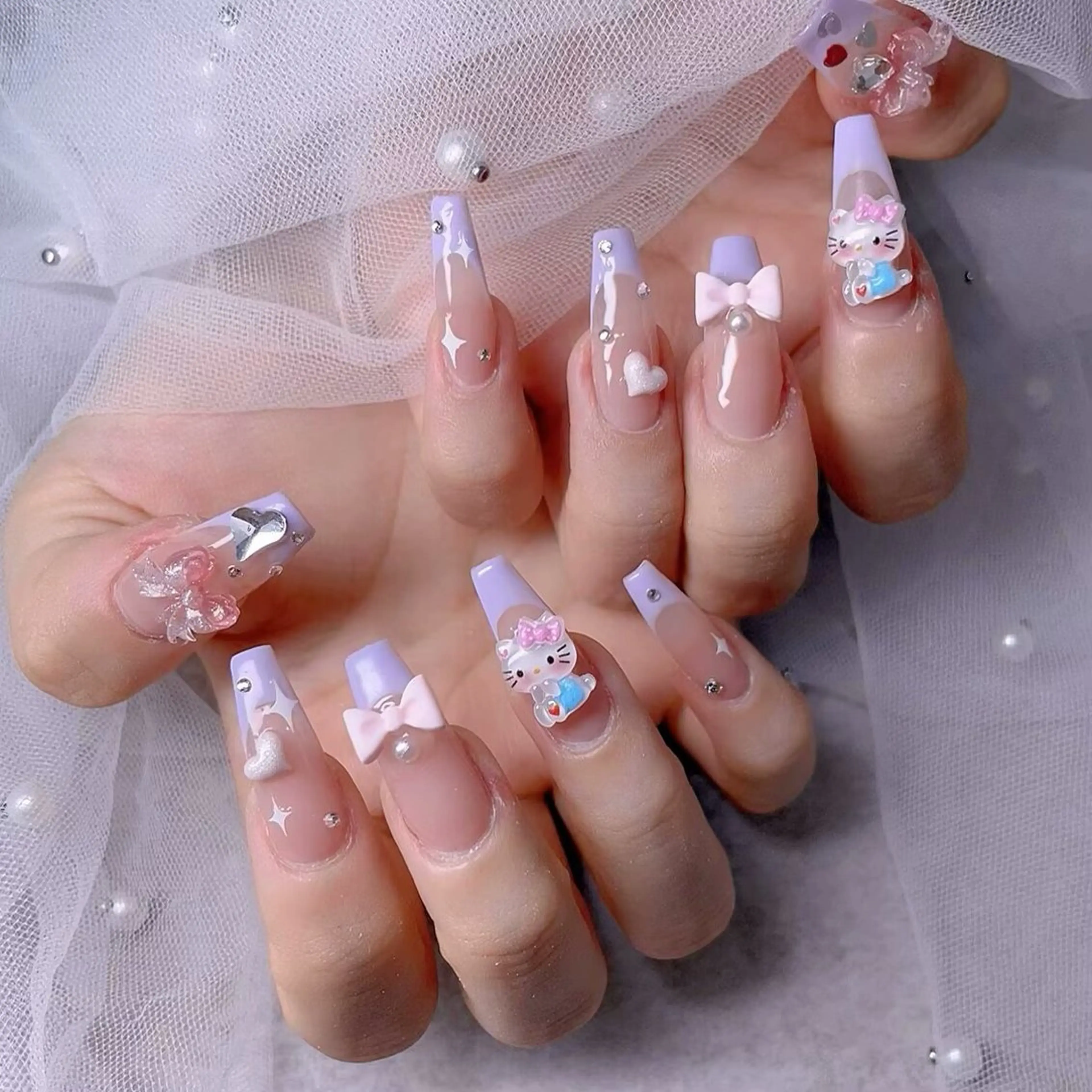 ネイル UMI ネイルサロン新宿🎀のネイルデザイン