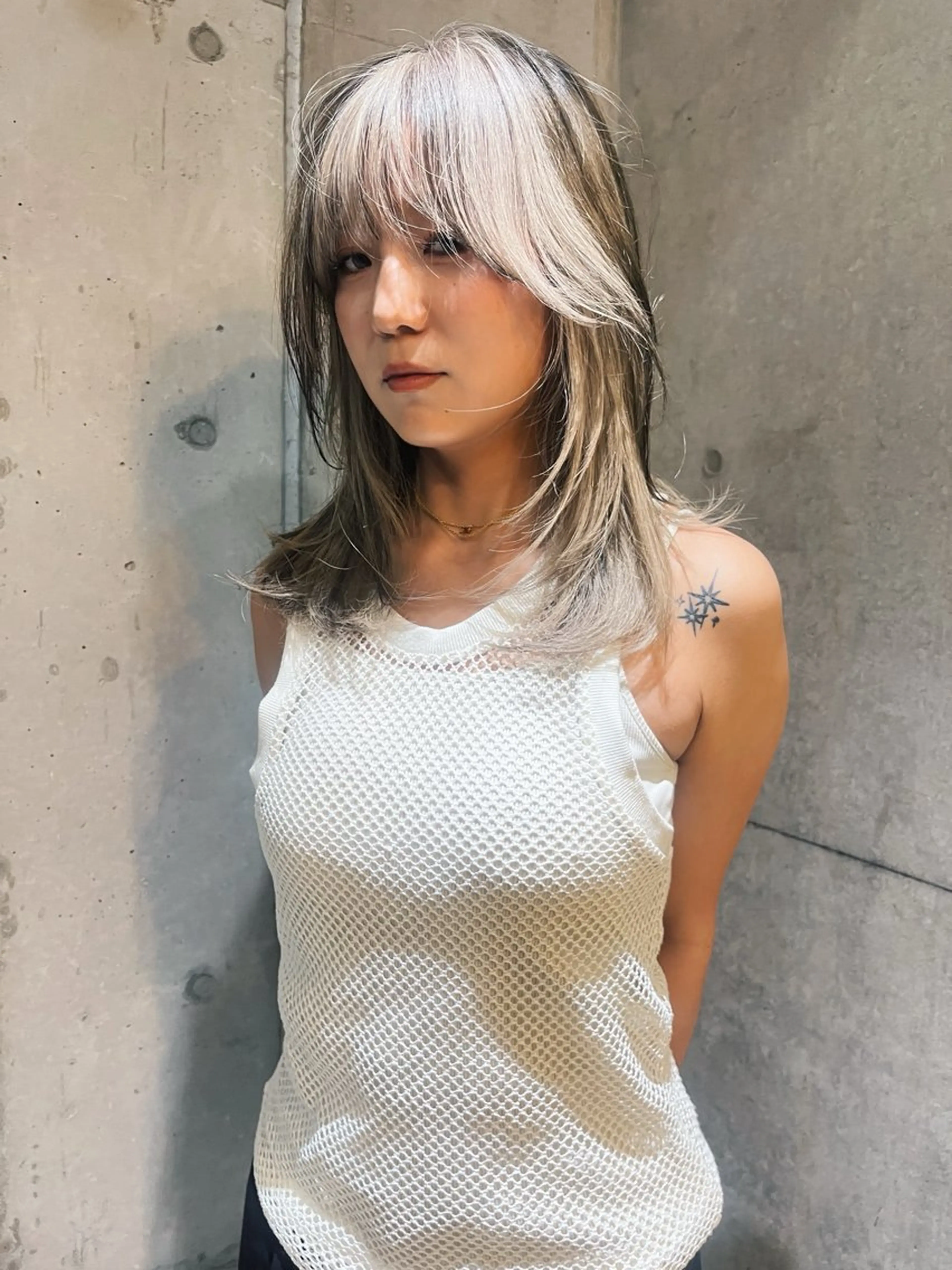 セミロング カラー カット ヘアカラー トリートメント ハイトーン/顔まわり レイヤー/YUKAのヘアスタイル