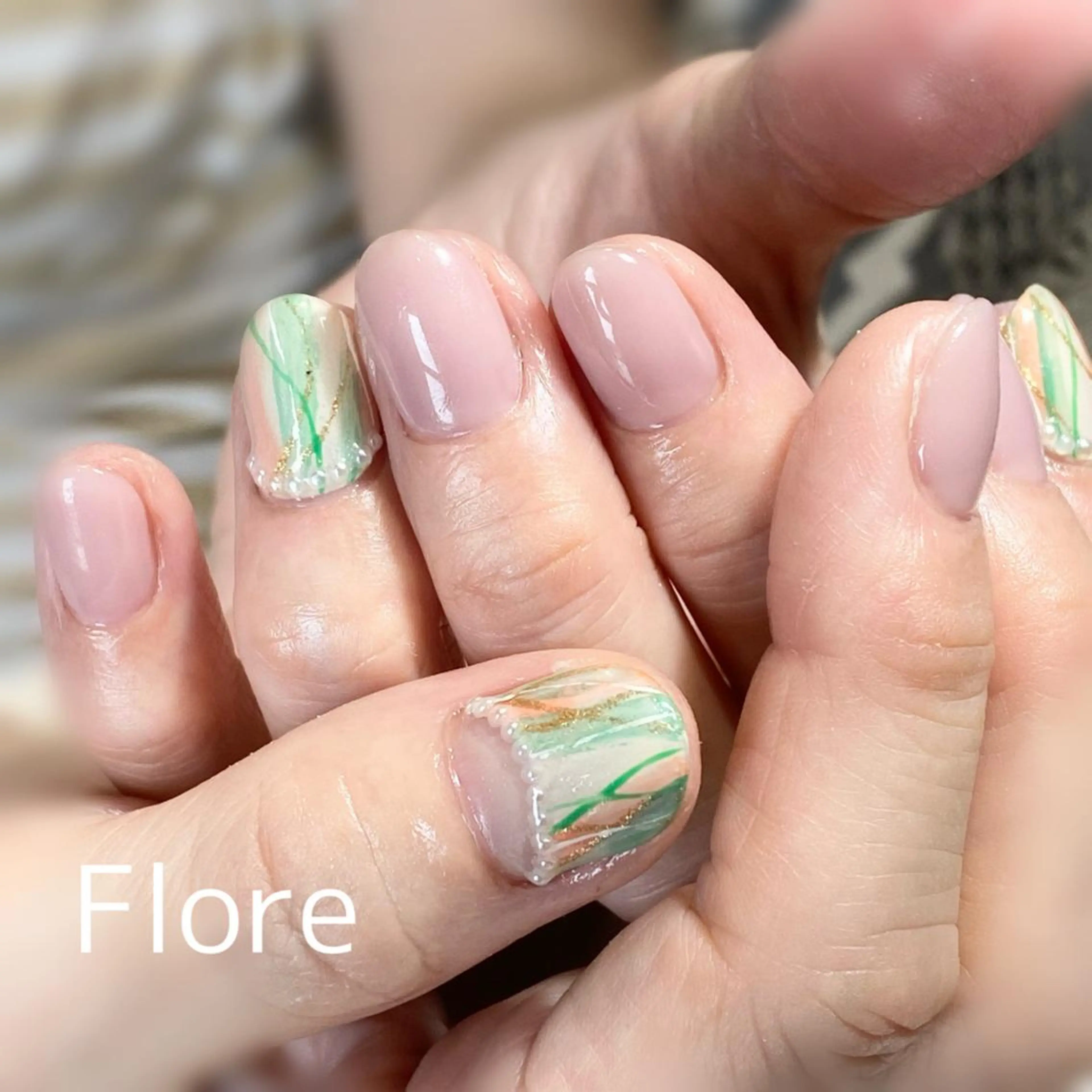 ネイル Flore (フロール)の眉毛・アイブロウイメージ