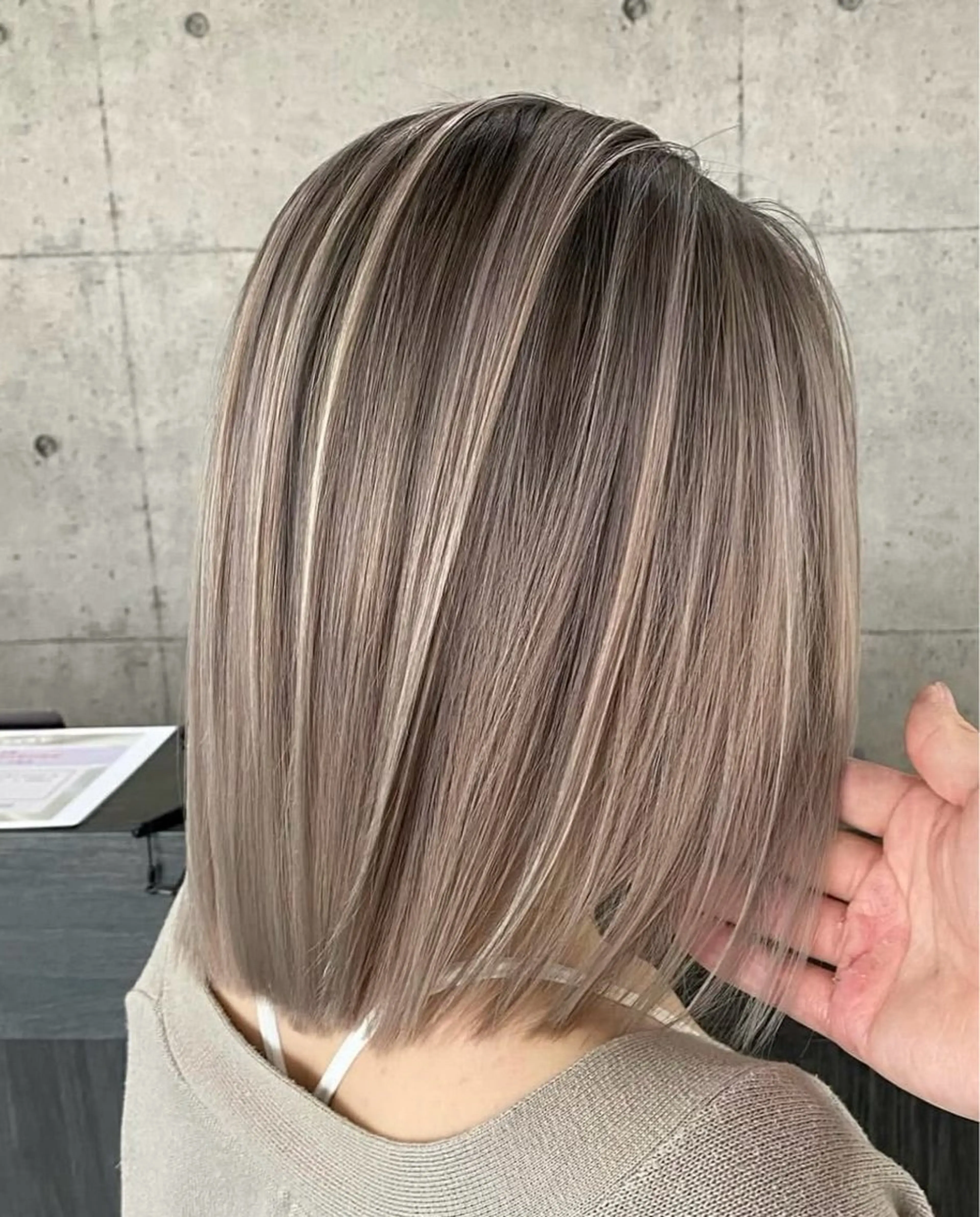 ミディアム ショートカット /バレイヤージュ✨のヘアスタイル