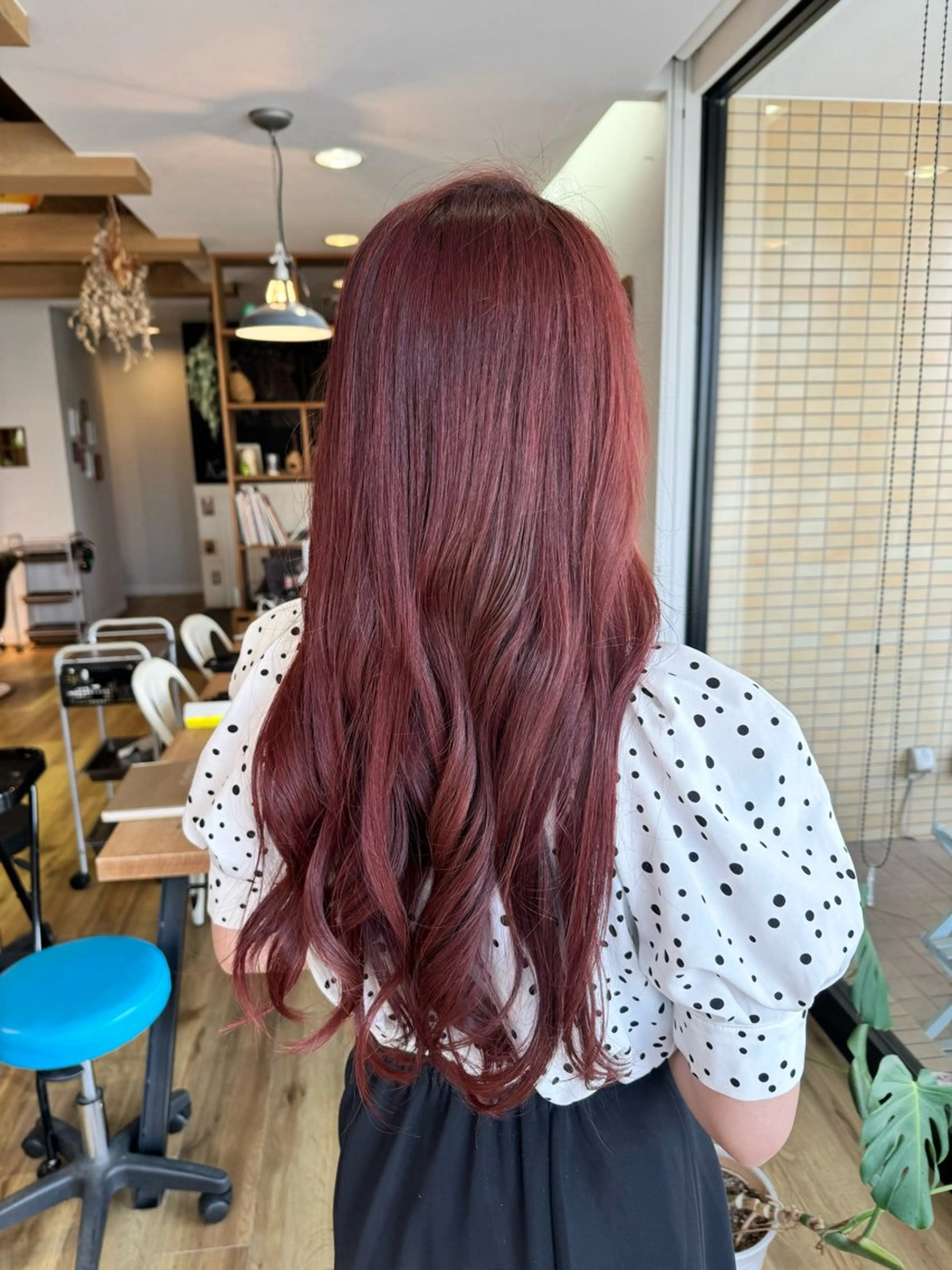 ロング カラー ピンクカラー ヘアカラー トリートメント ツキダテ ユイのヘアスタイル