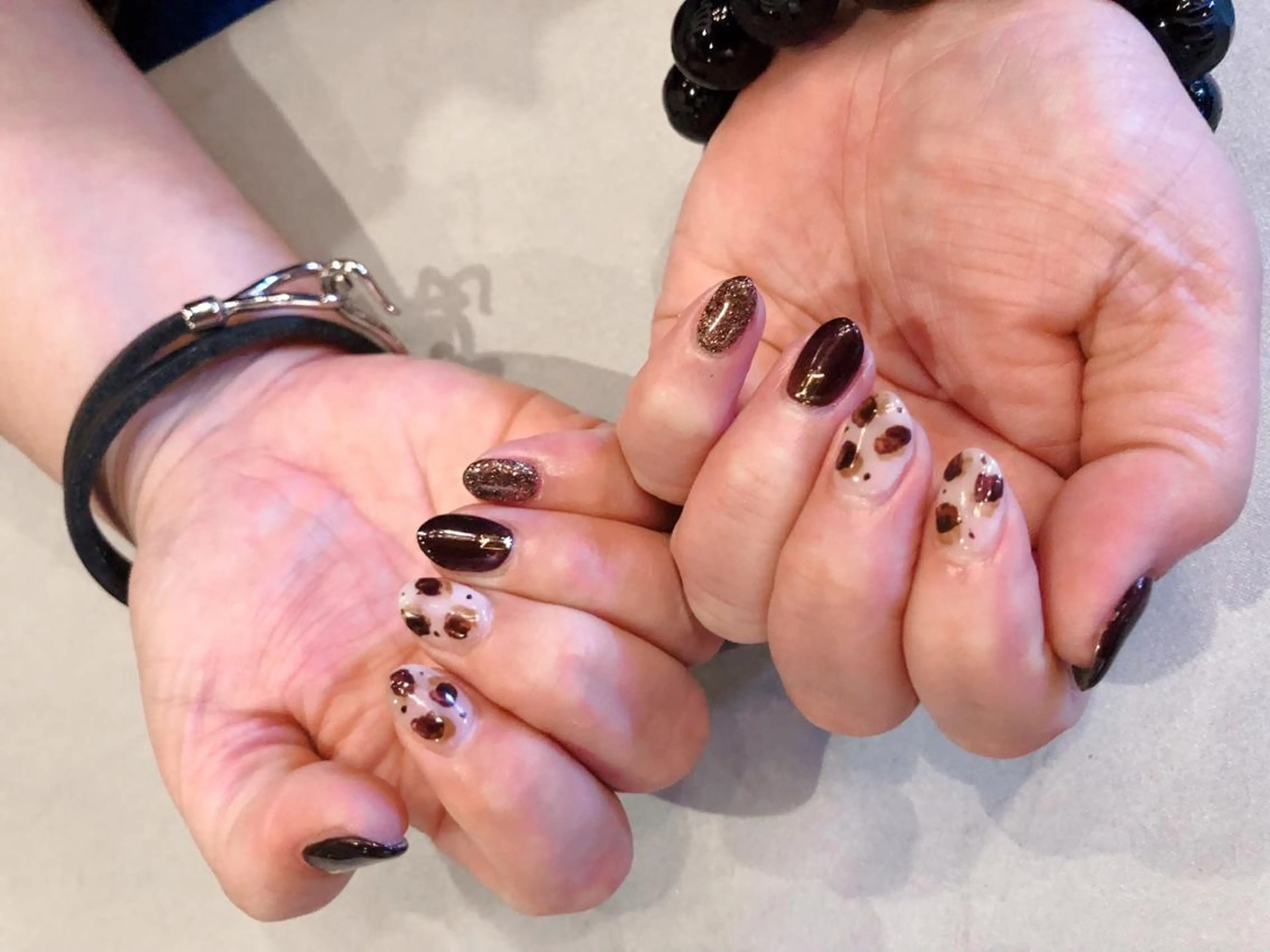 ネイル iiloo aromaworksのネイルデザイン