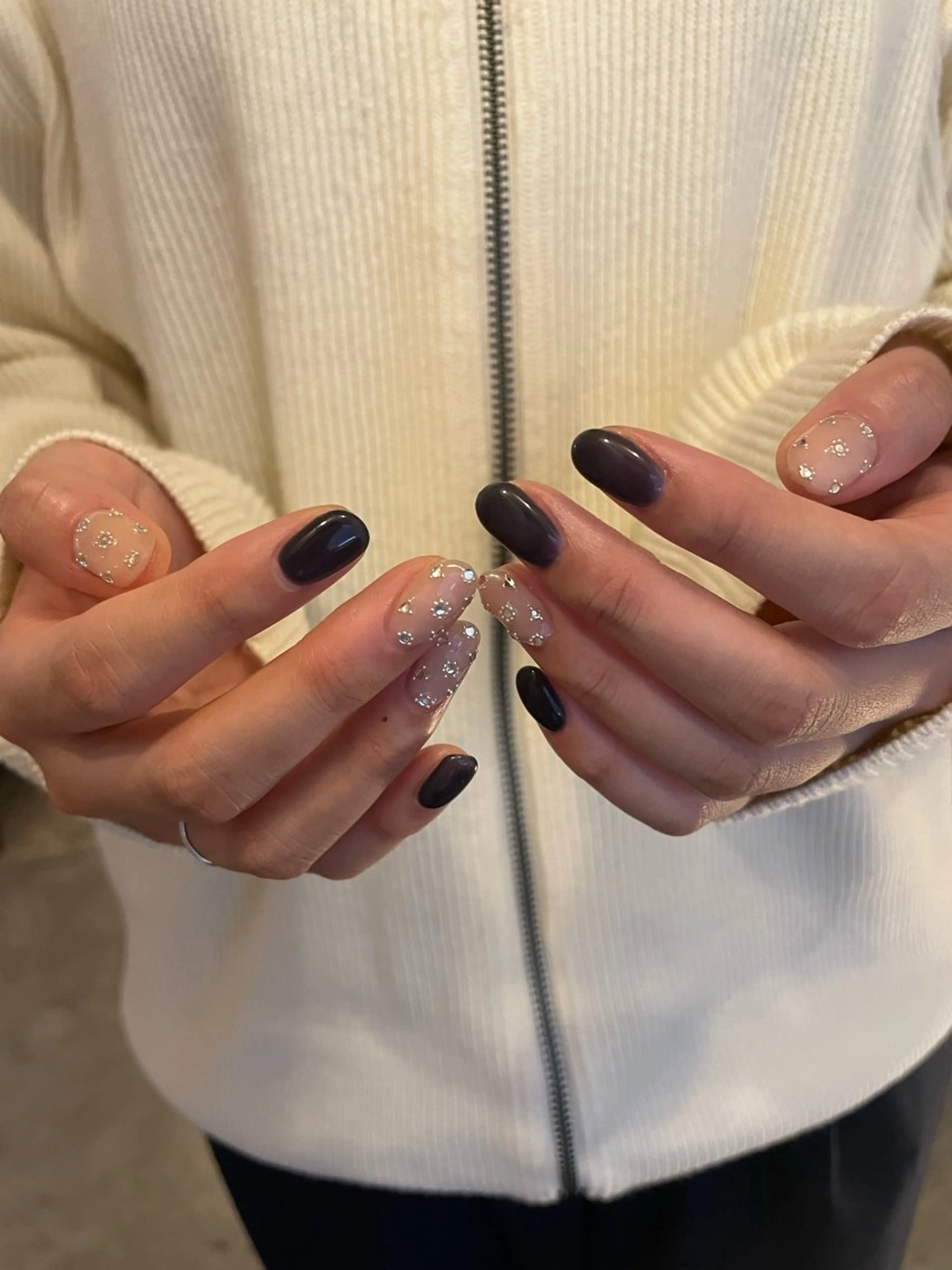 ネイル ネイビー ハンドネイル roof nailのネイルデザイン