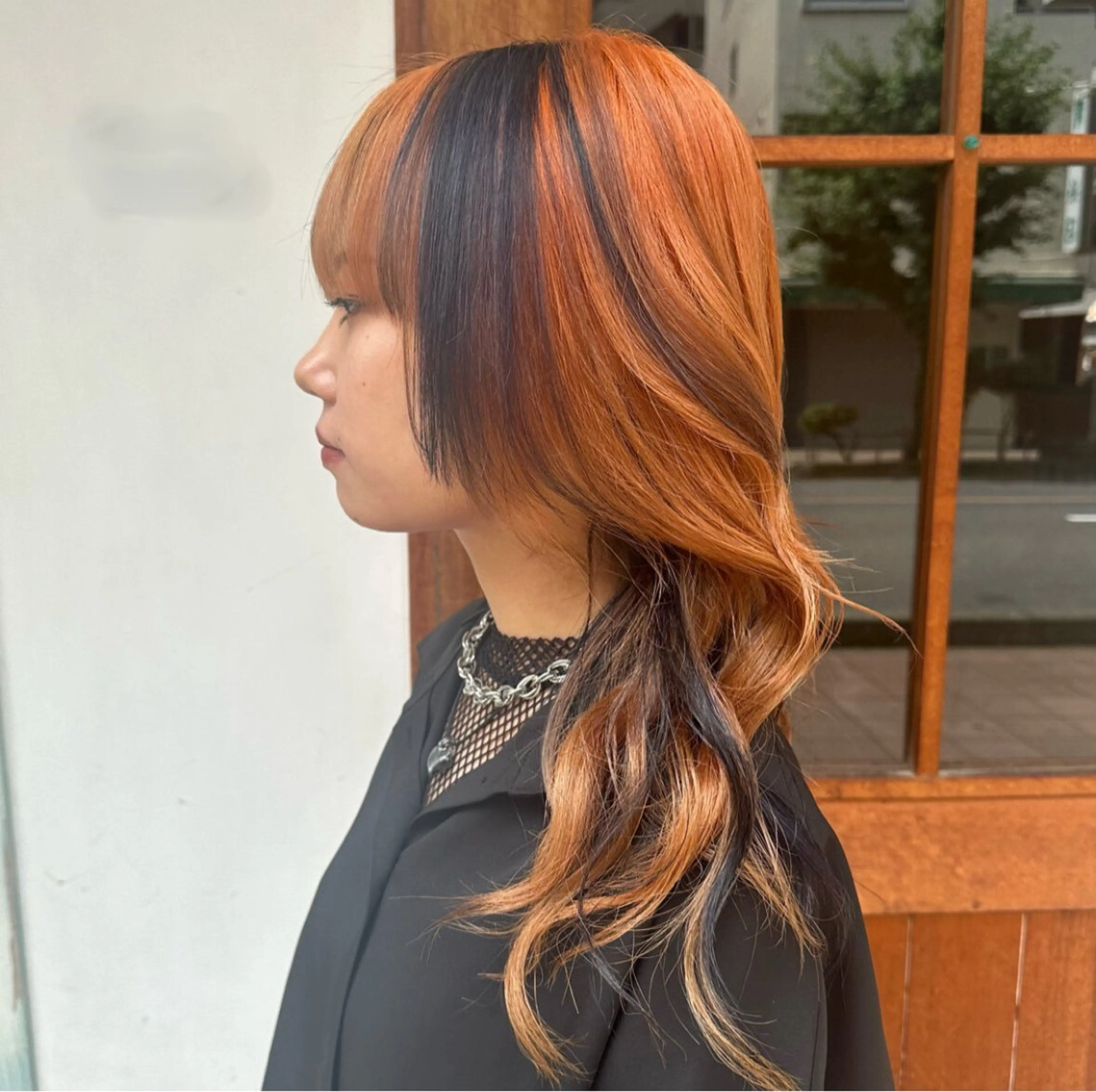 セミロング カラー デザインカラー ネイビーカラー オレンジ ヘアカラー トリートメント Nao 【EIGHT札幌】のヘアスタイル