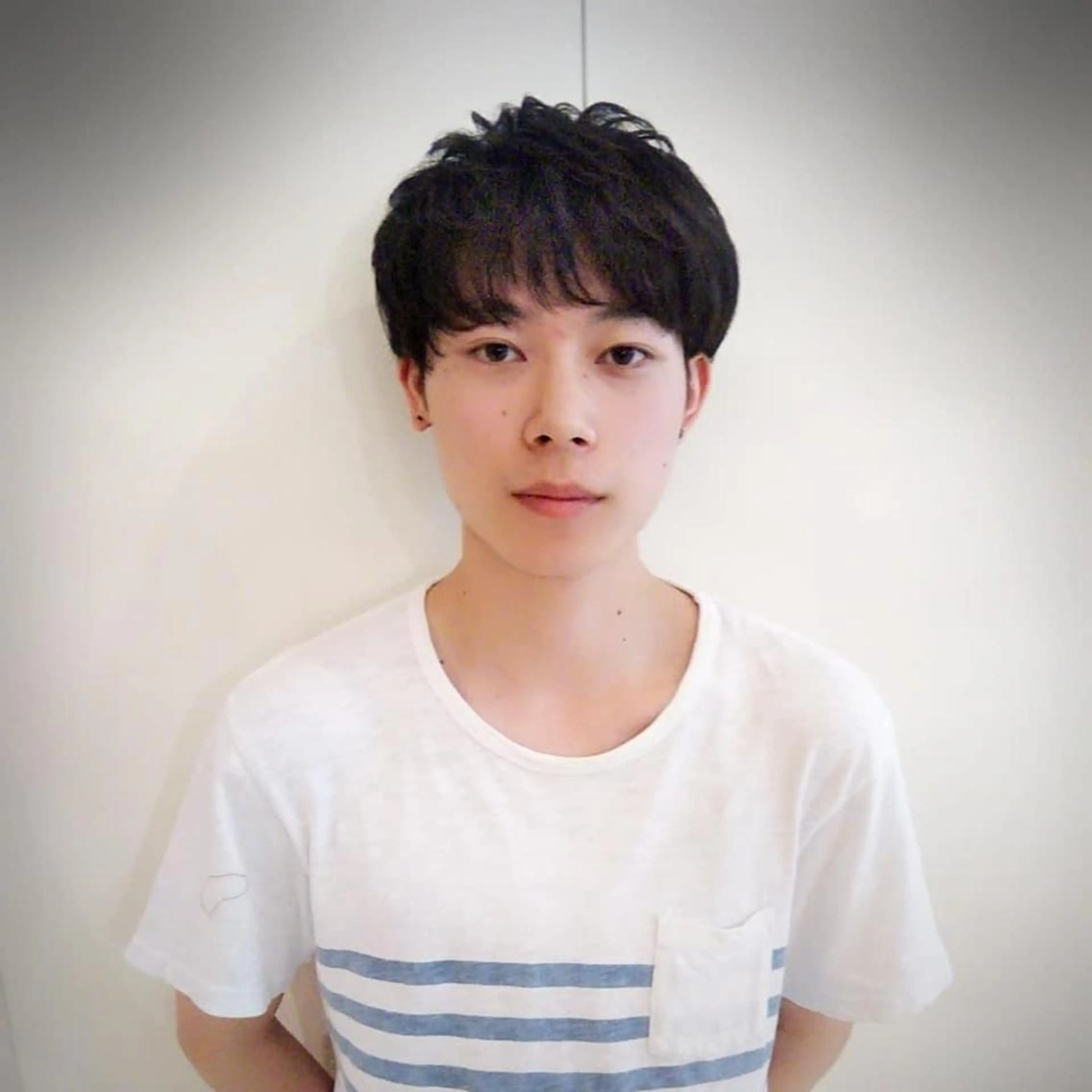 ショート メンズ マッシュ 艶髪サラサラカラー 🌈前原健吾のヘアスタイル