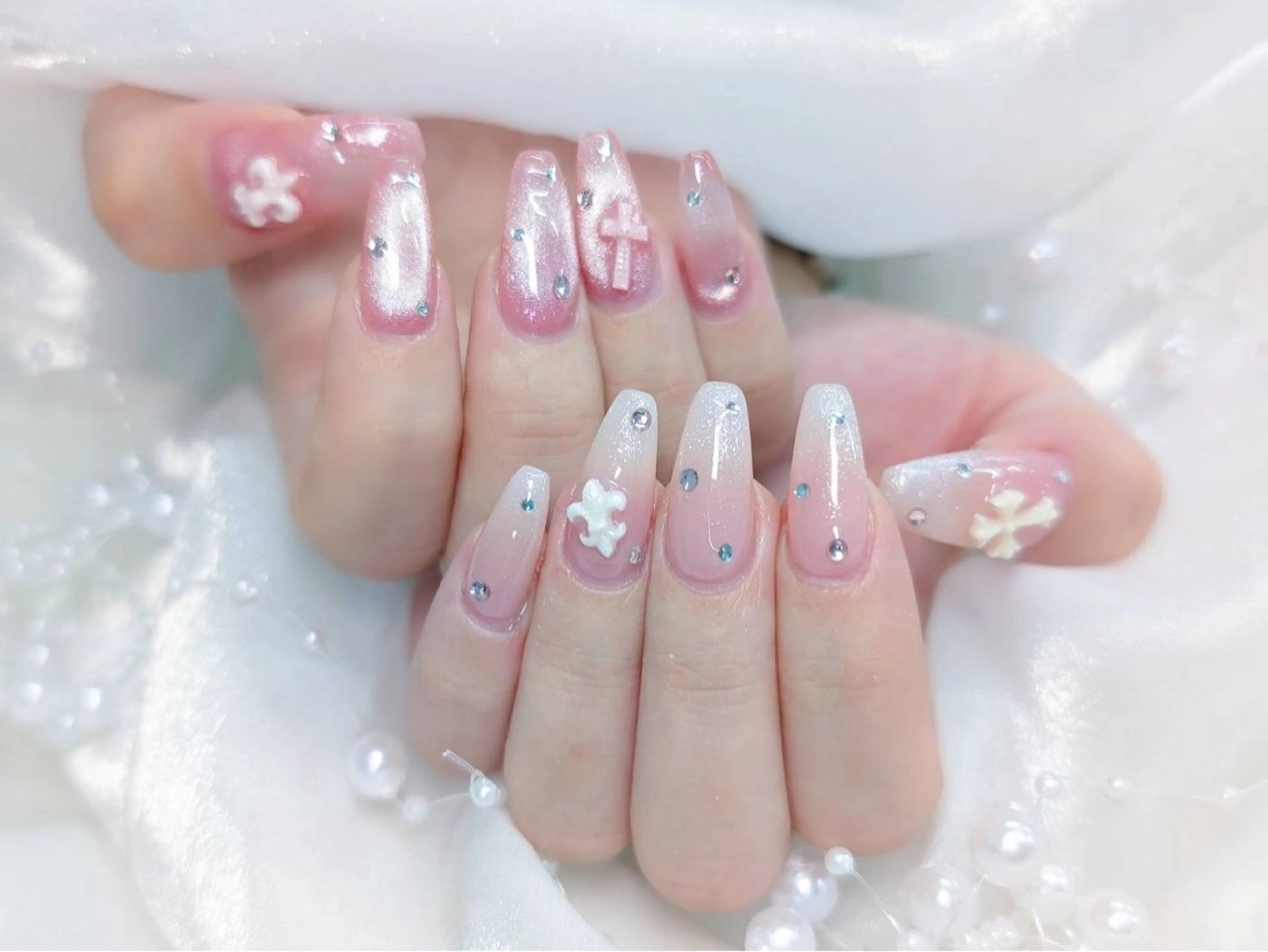 ネイル 長さ出し フラッシュネイル フレンチネイル キラキラネイル ラメ(グリッター) Chouette ここのネイルデザイン