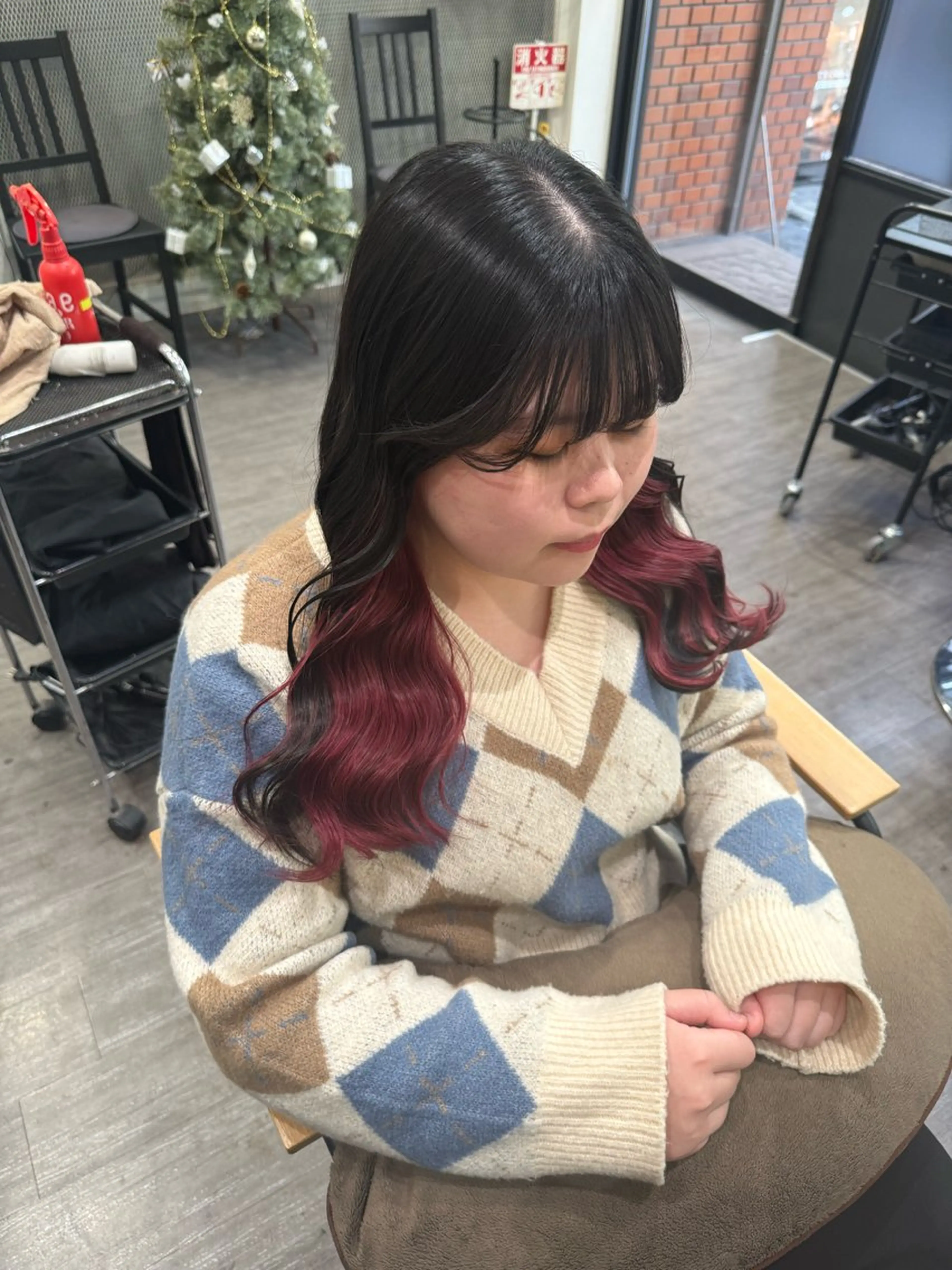 セミロング カラー カシス レッドカラー ヘアカラー トリートメント 艶髪レイヤー上田 紗也🇰🇷💗のヘアスタイル