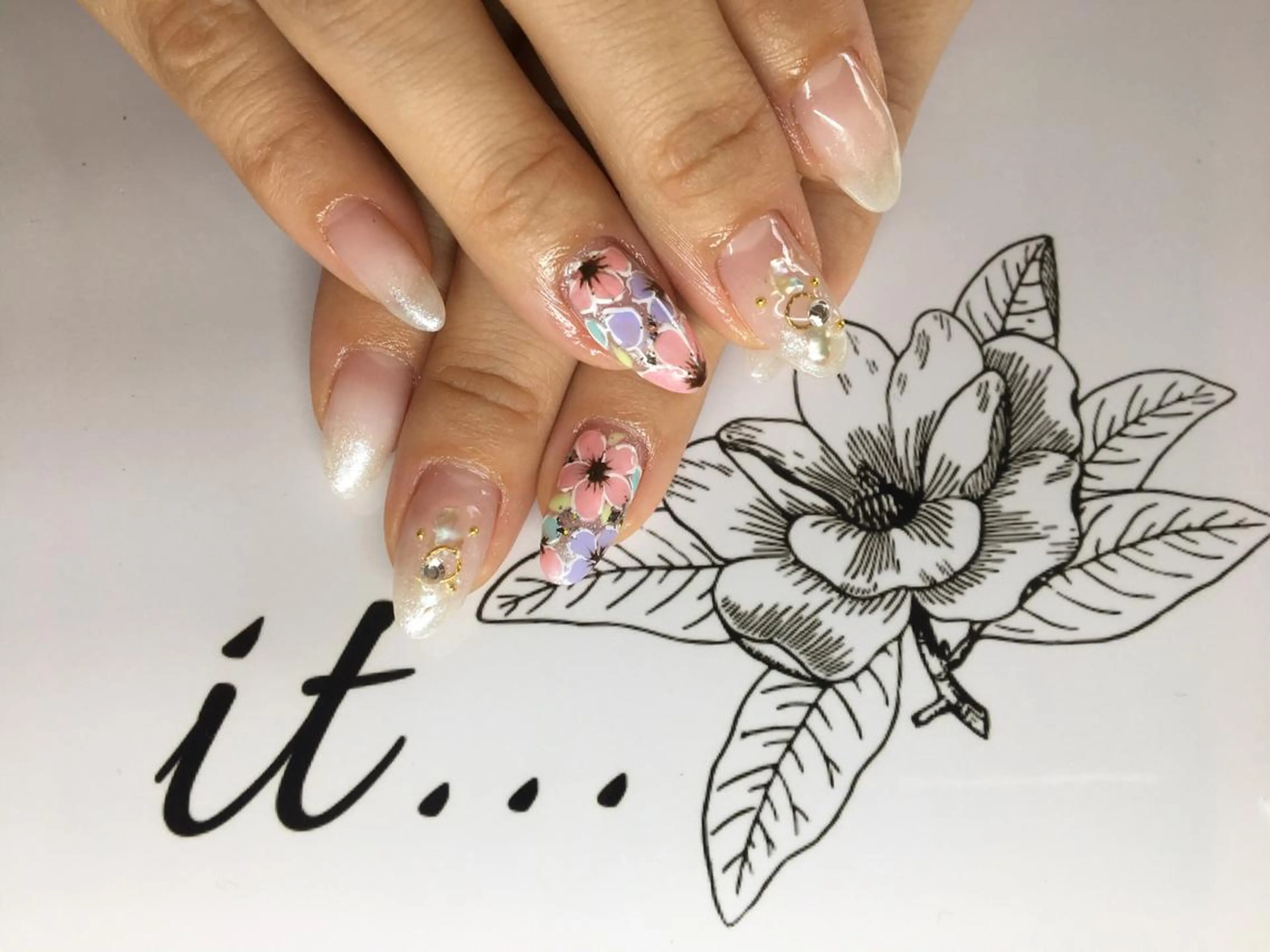 ネイル nails' it...のネイルデザイン