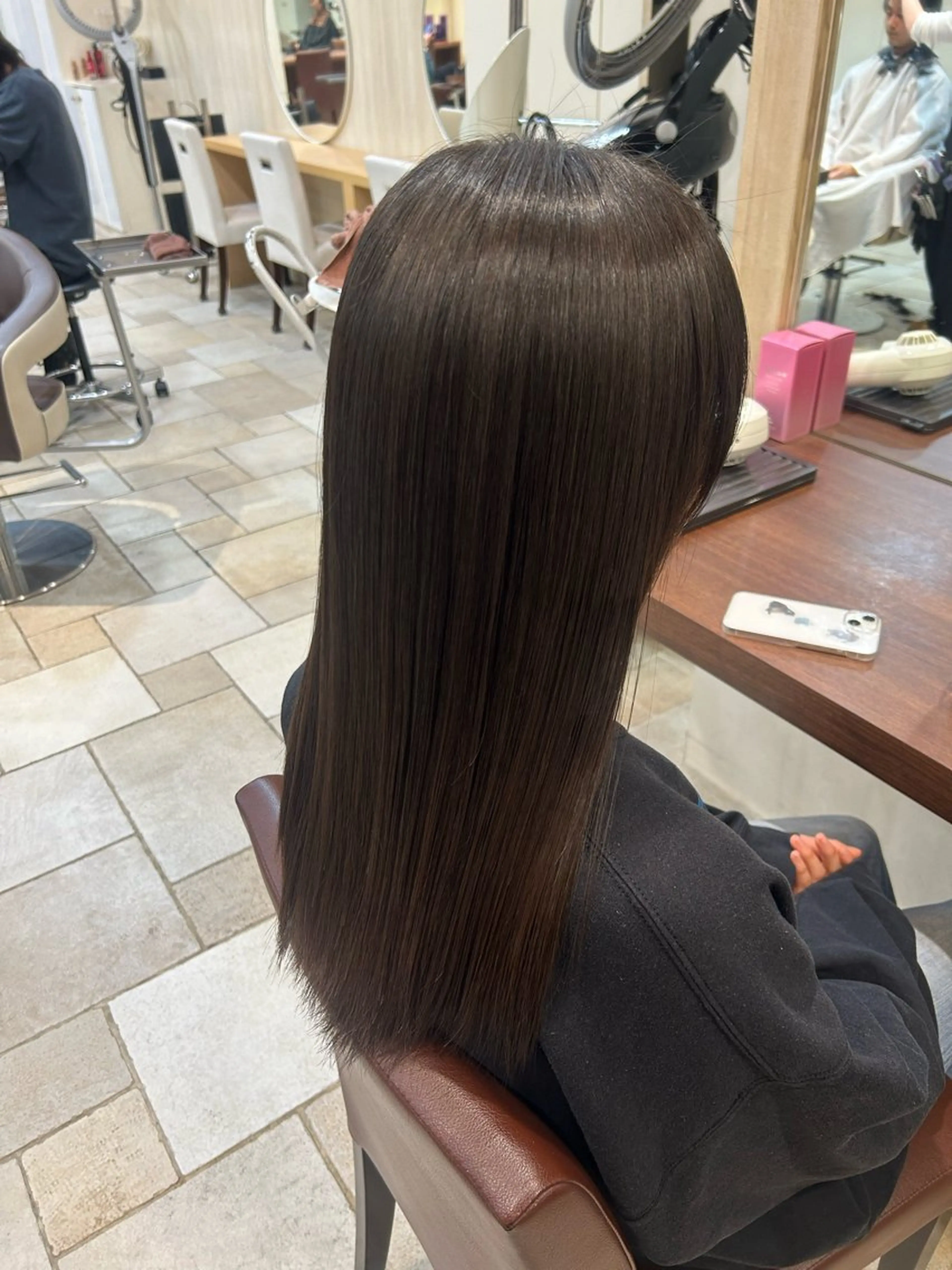 ロング パーマ 縮毛矯正 脇野 真琴のヘアスタイル